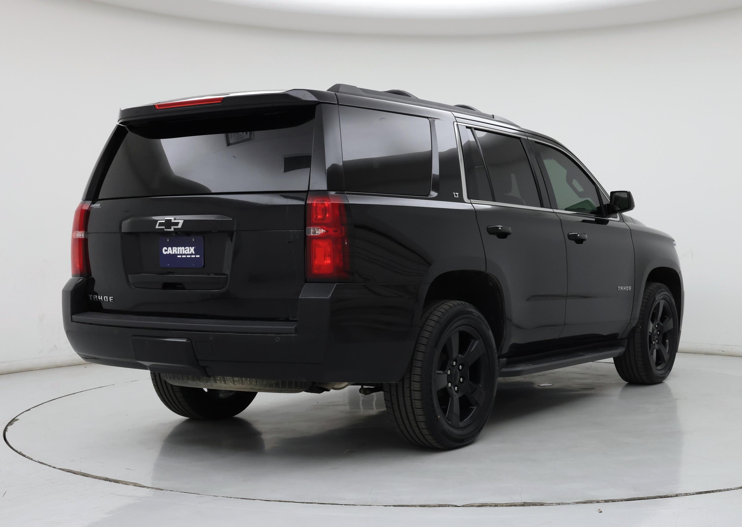 Thumbnail: 2019 Chevrolet Tahoe - 8