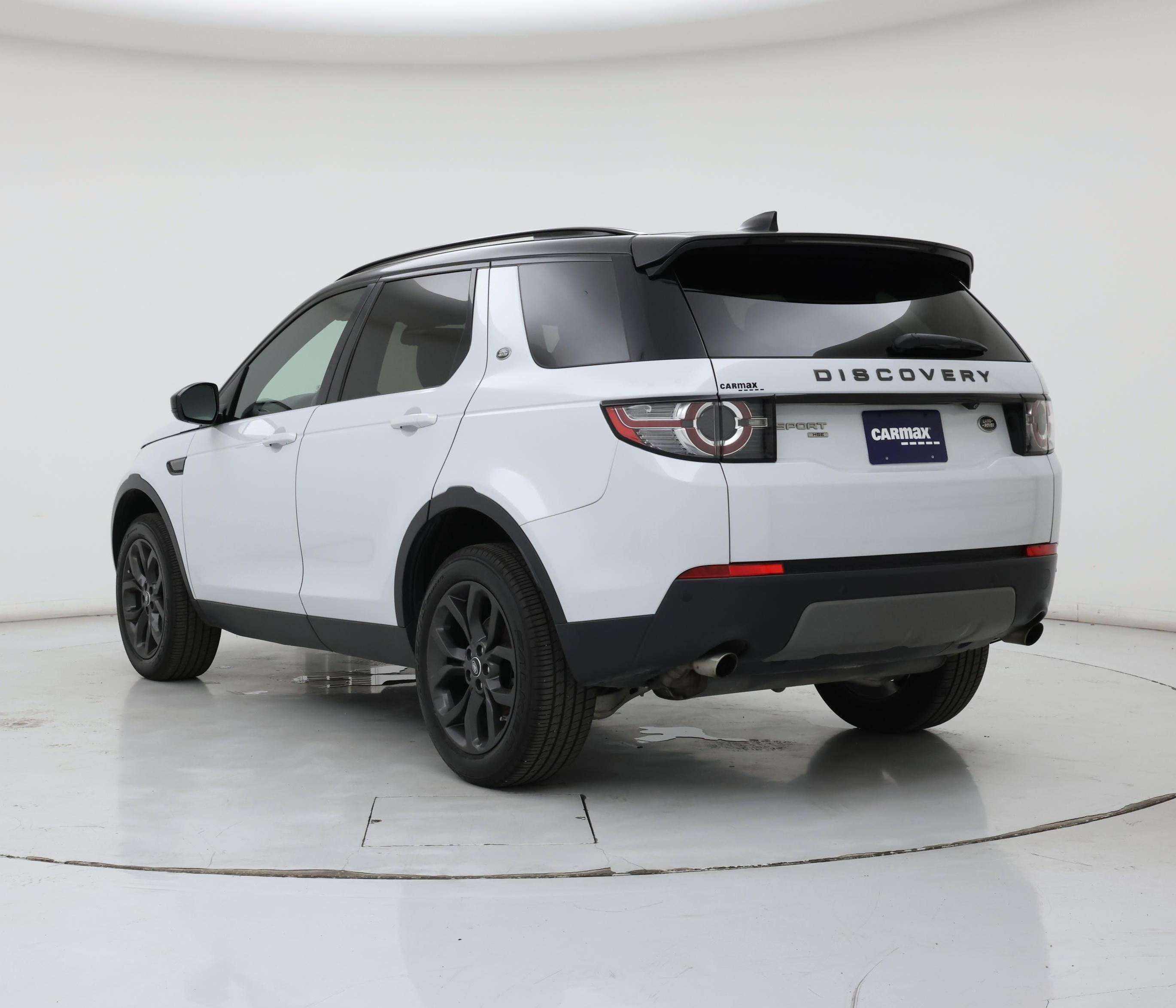 Thumbnail: 2019 Land Rover Discovery Sport - 2