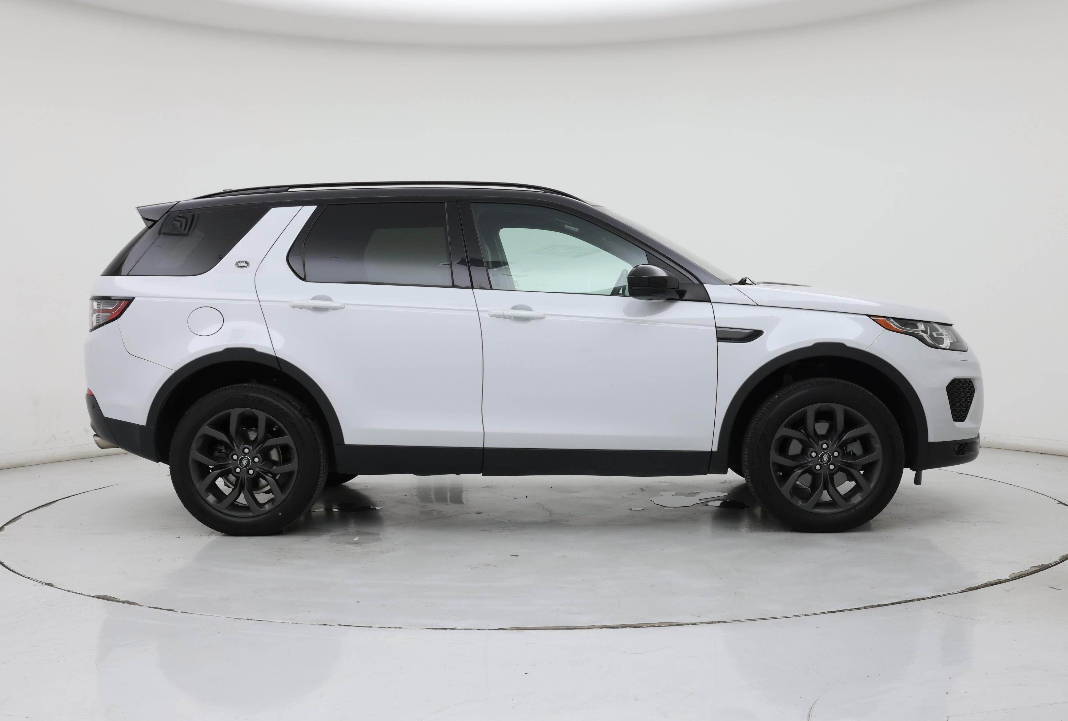 Thumbnail: 2019 Land Rover Discovery Sport - 7