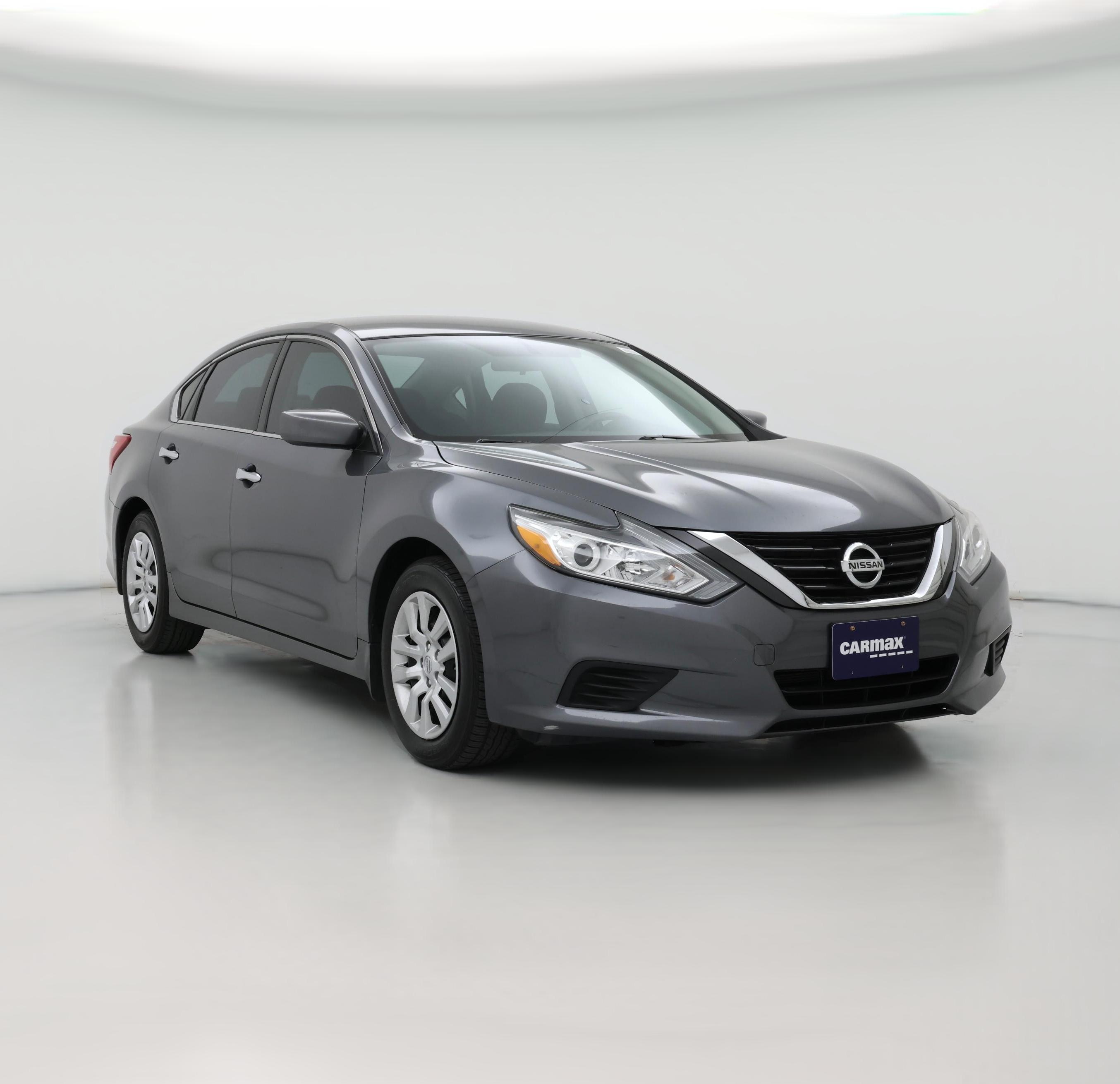 Thumbnail: 2016 Nissan Altima - 1