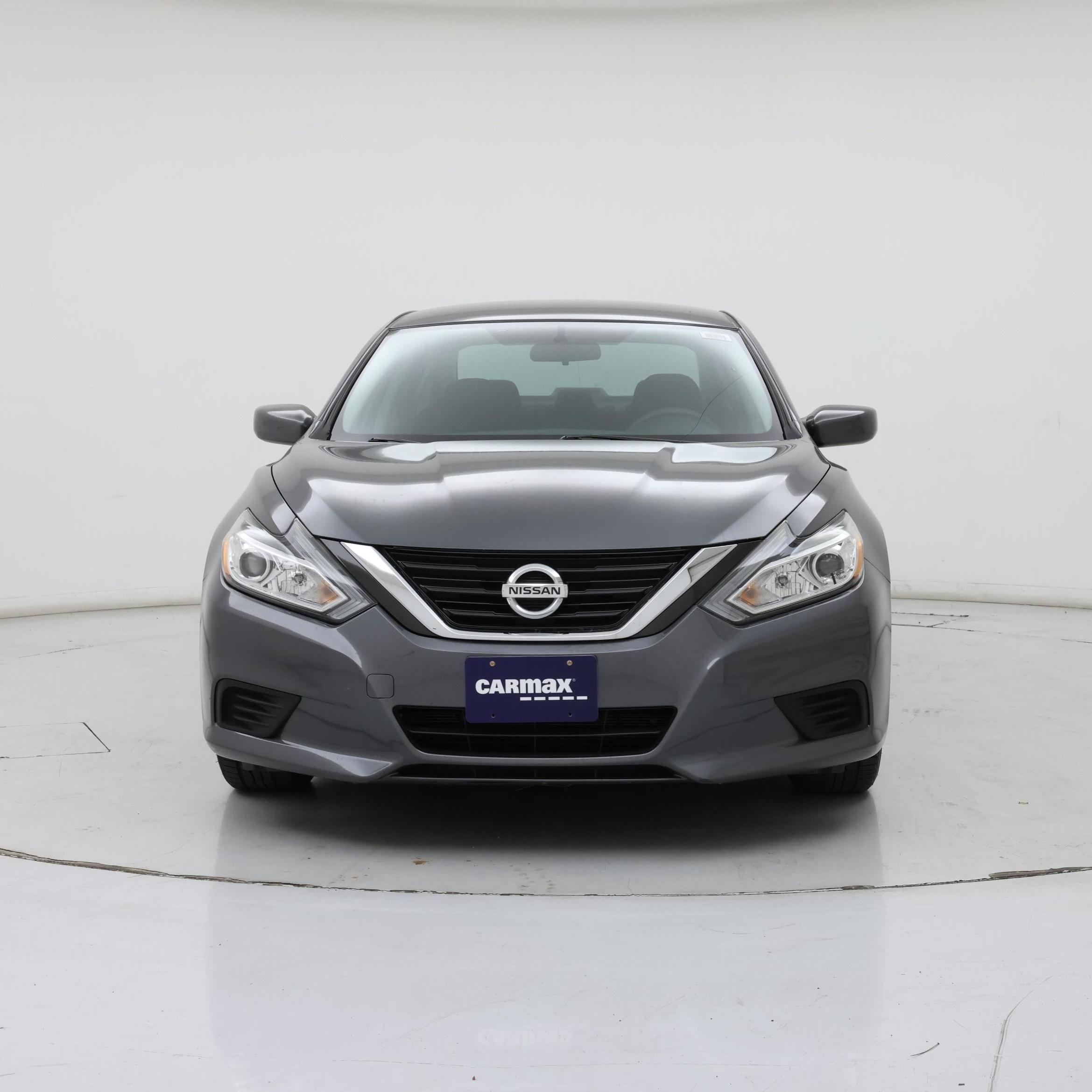 Thumbnail: 2016 Nissan Altima - 5