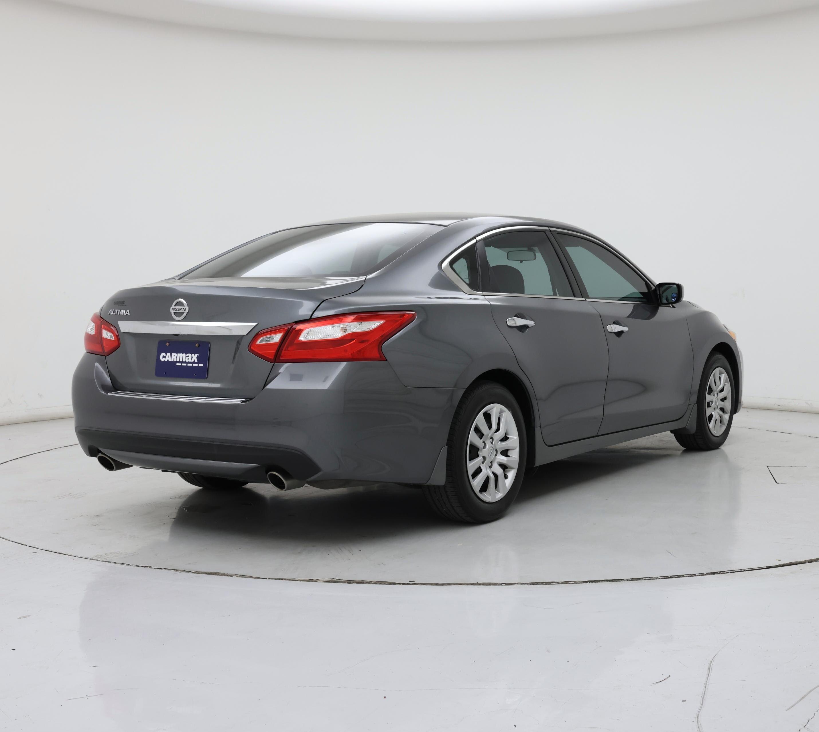 Thumbnail: 2016 Nissan Altima - 8