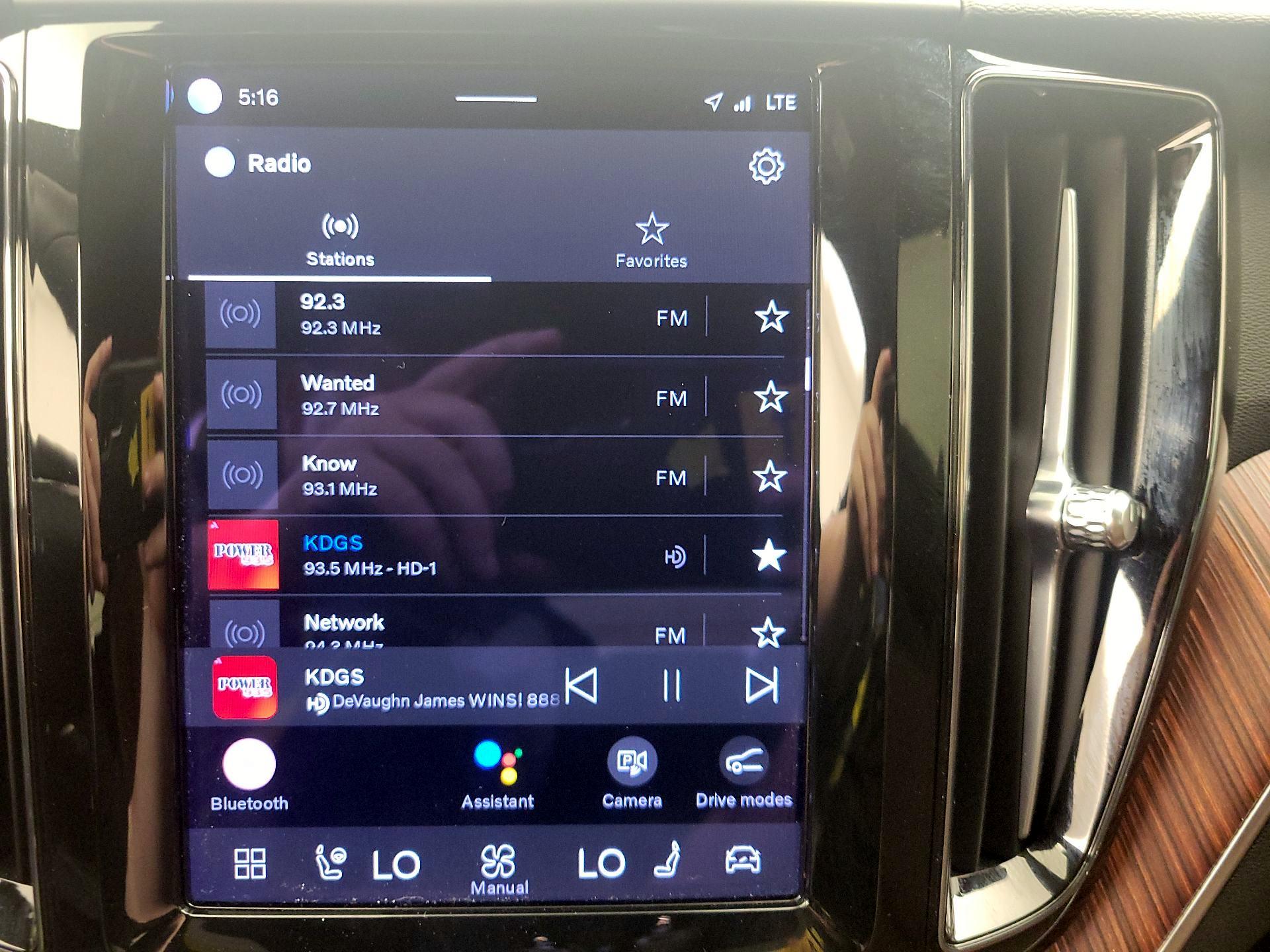 Thumbnail: 2023 Volvo XC60 - 16