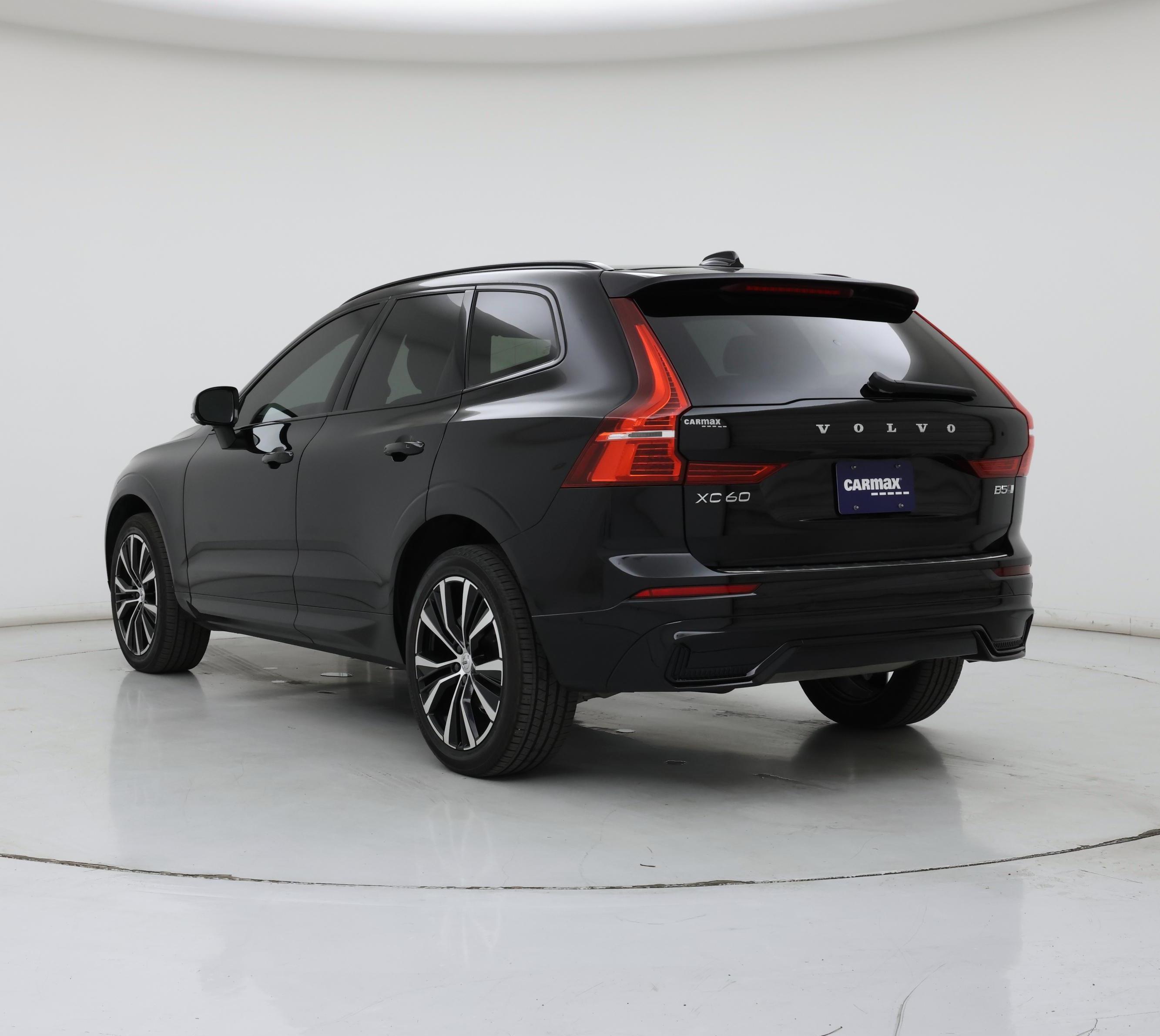 Thumbnail: 2023 Volvo XC60 - 2