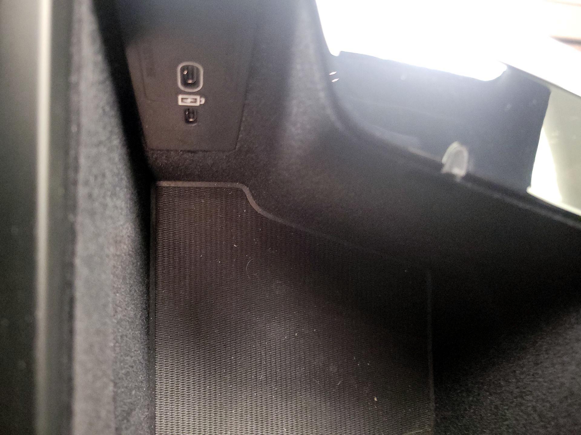 Thumbnail: 2023 Volvo XC60 - 19