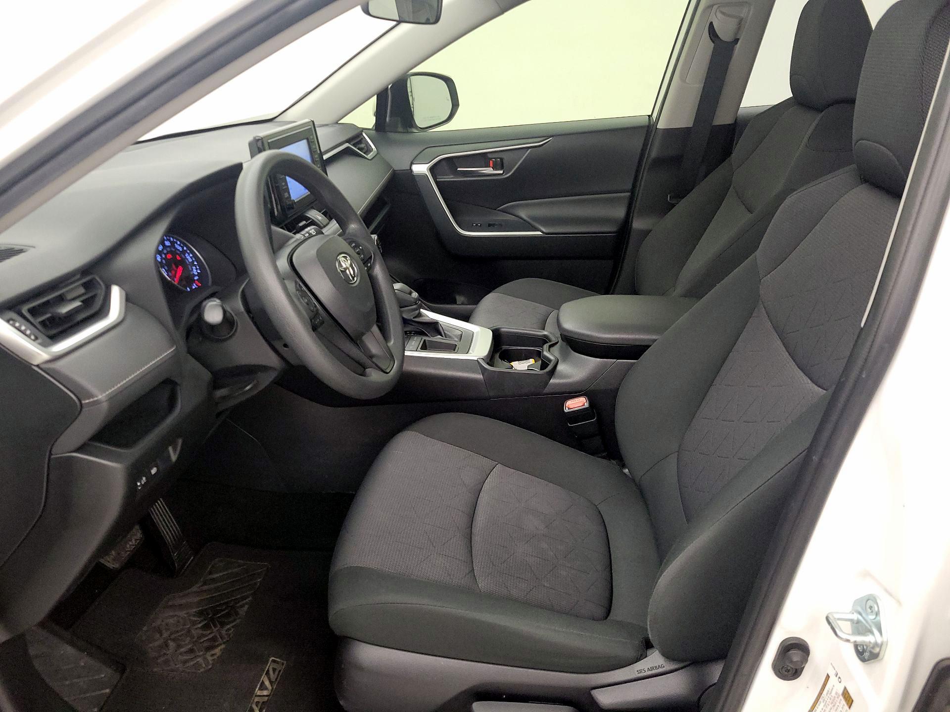 Thumbnail: 2019 Toyota RAV4 - 11