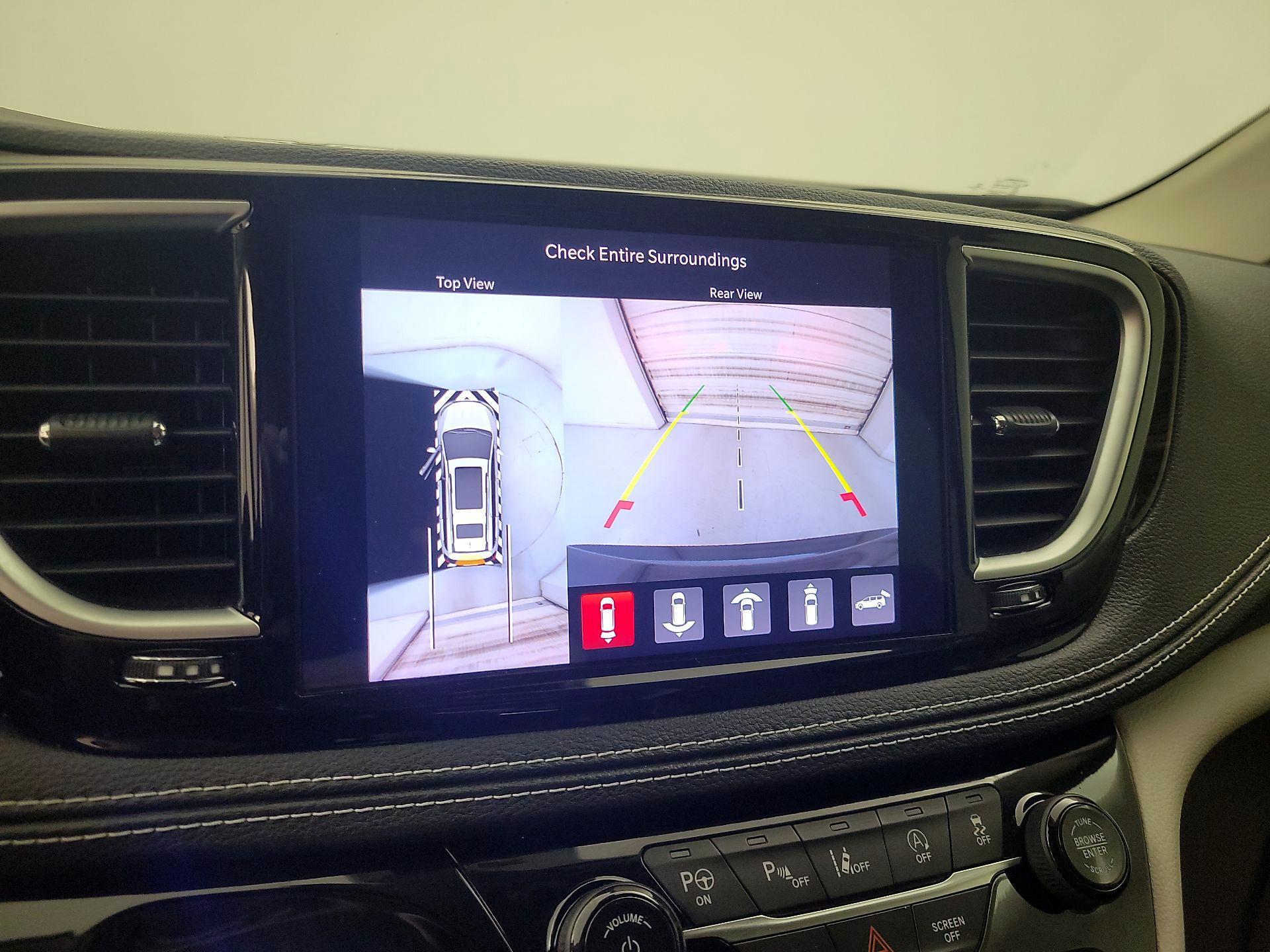 Thumbnail: 2022 Chrysler Pacifica - 15