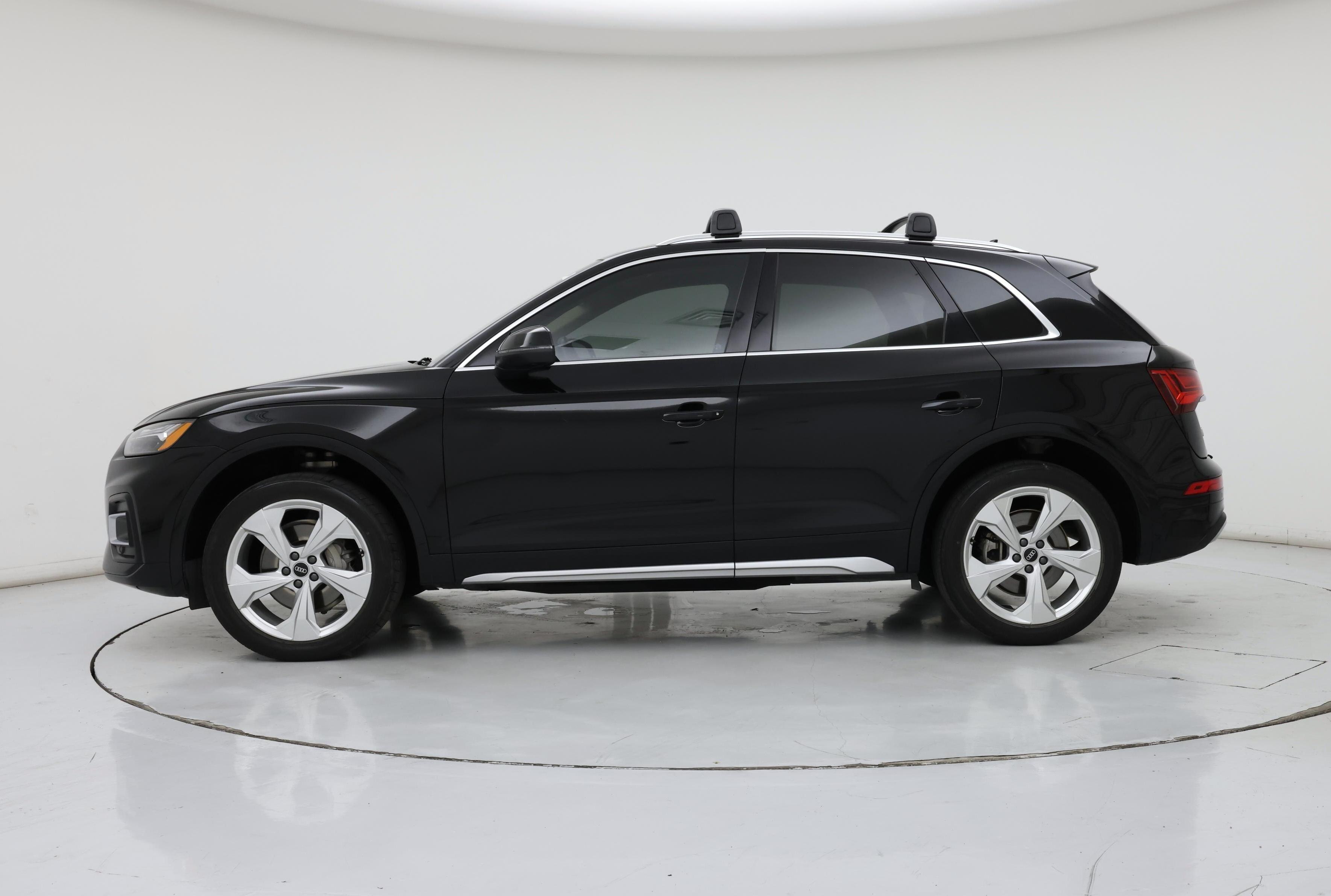 Thumbnail: 2021 Audi Q5 - 3