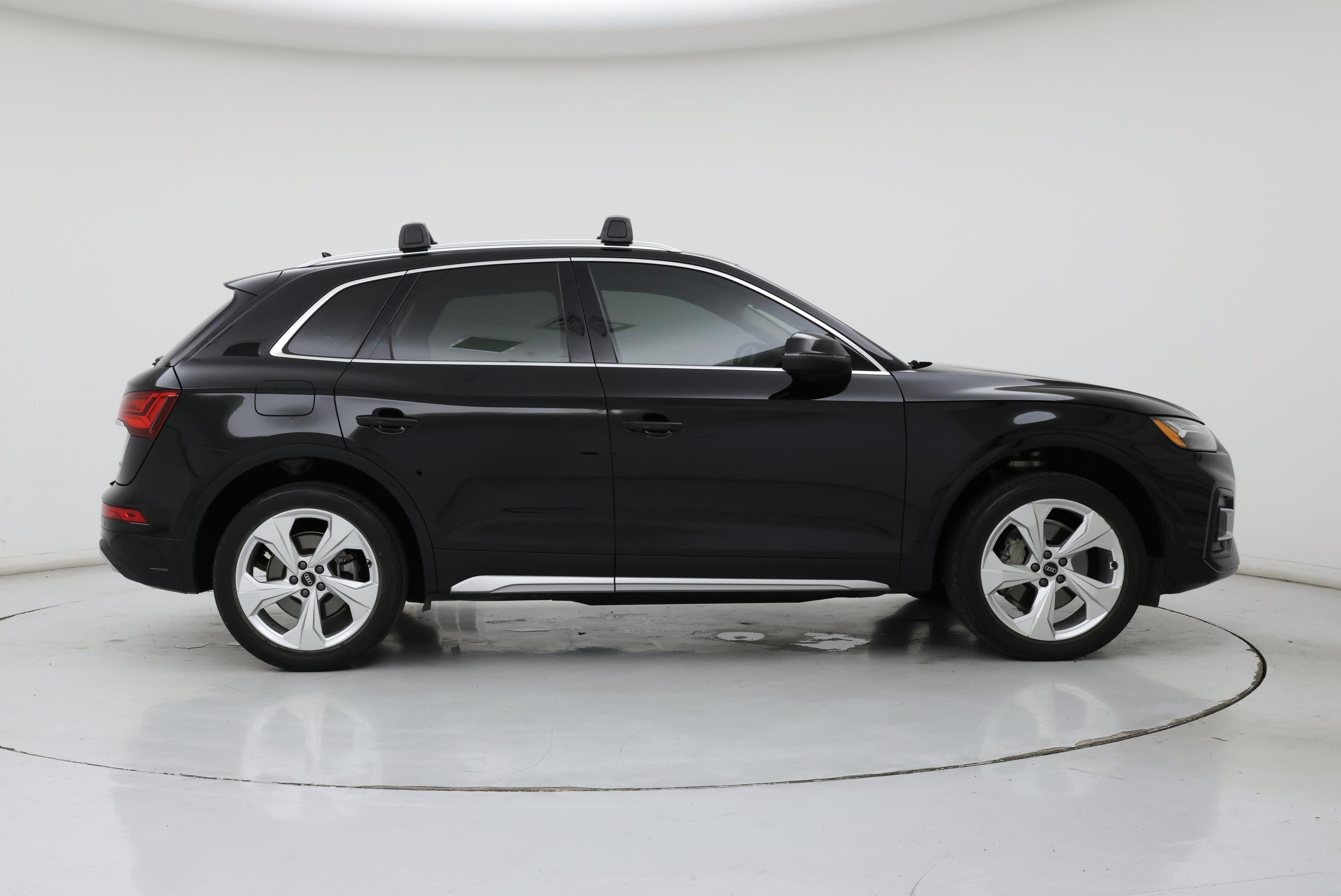 Thumbnail: 2021 Audi Q5 - 7