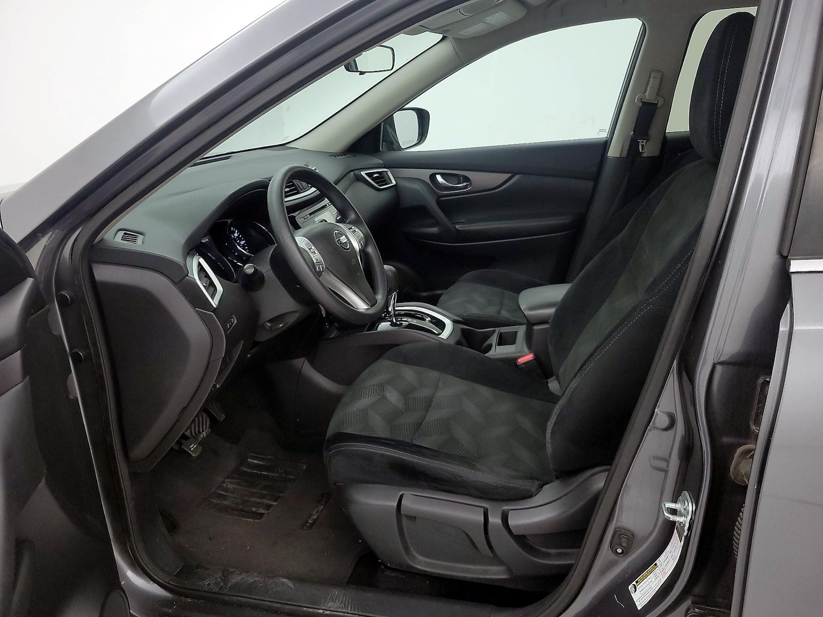2016 Nissan Rogue S - Photo 12