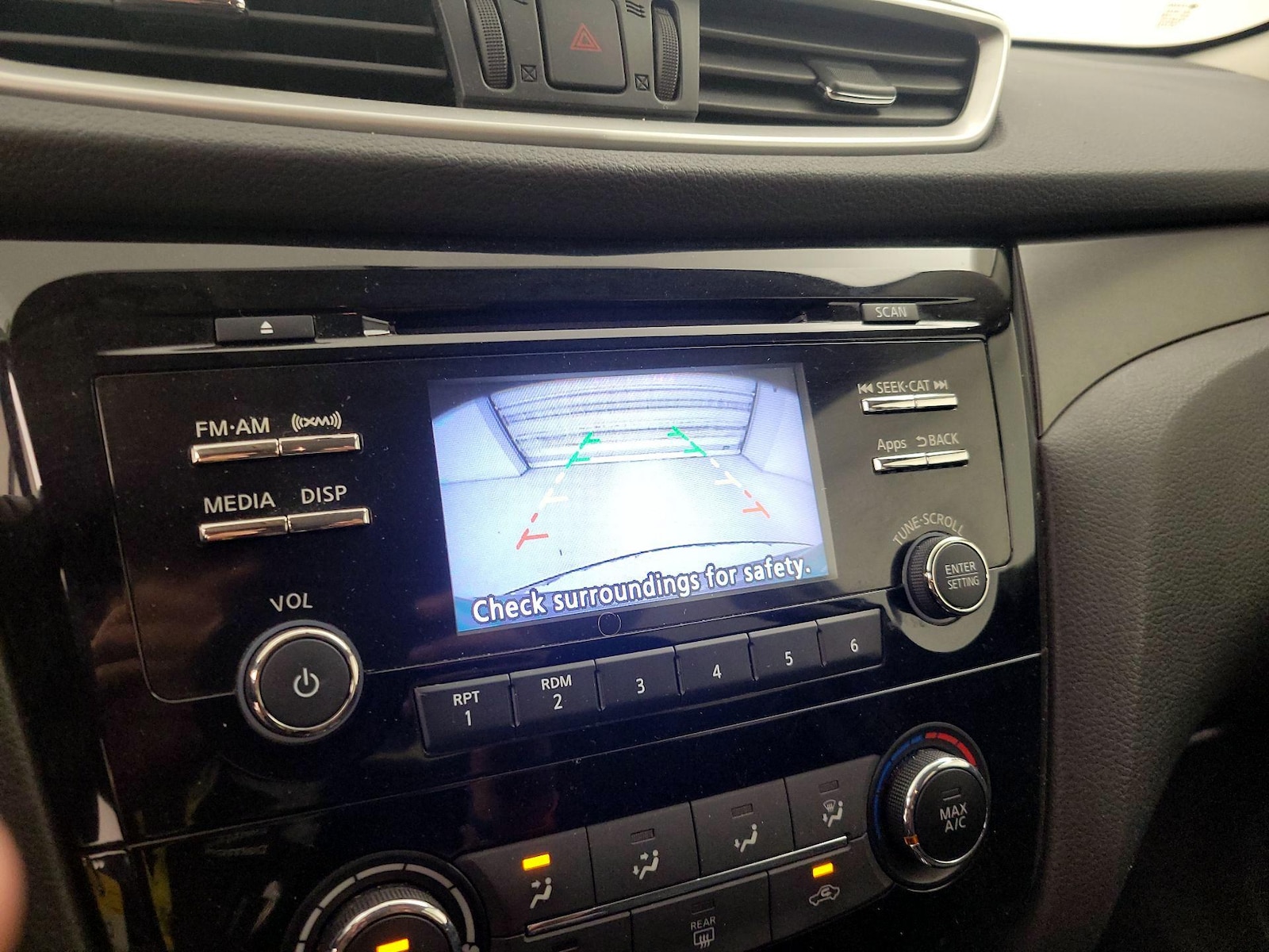 2016 Nissan Rogue S - Photo 15