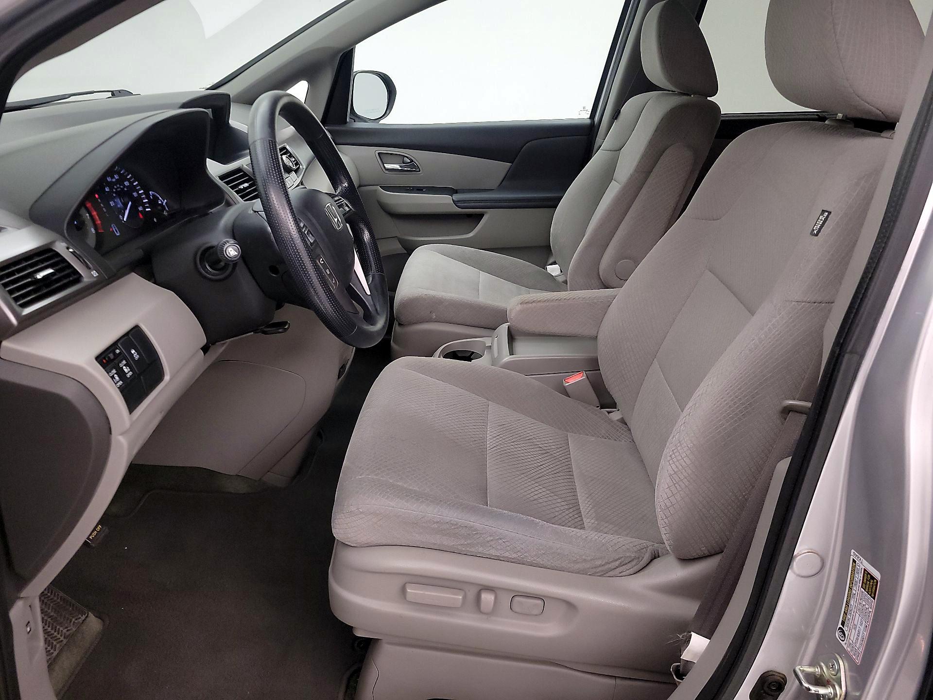 Thumbnail: 2015 Honda Odyssey - 11