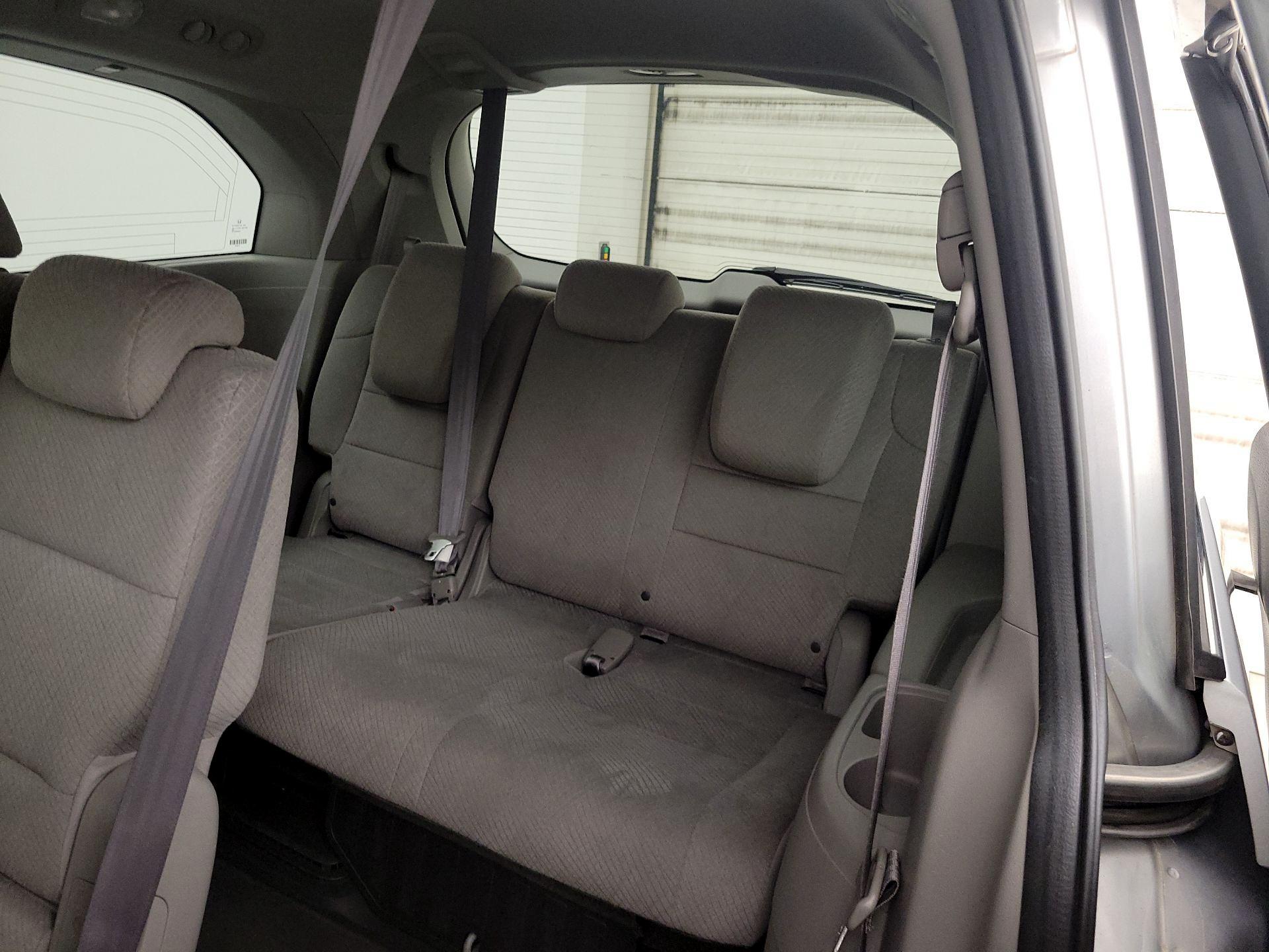 Thumbnail: 2015 Honda Odyssey - 20