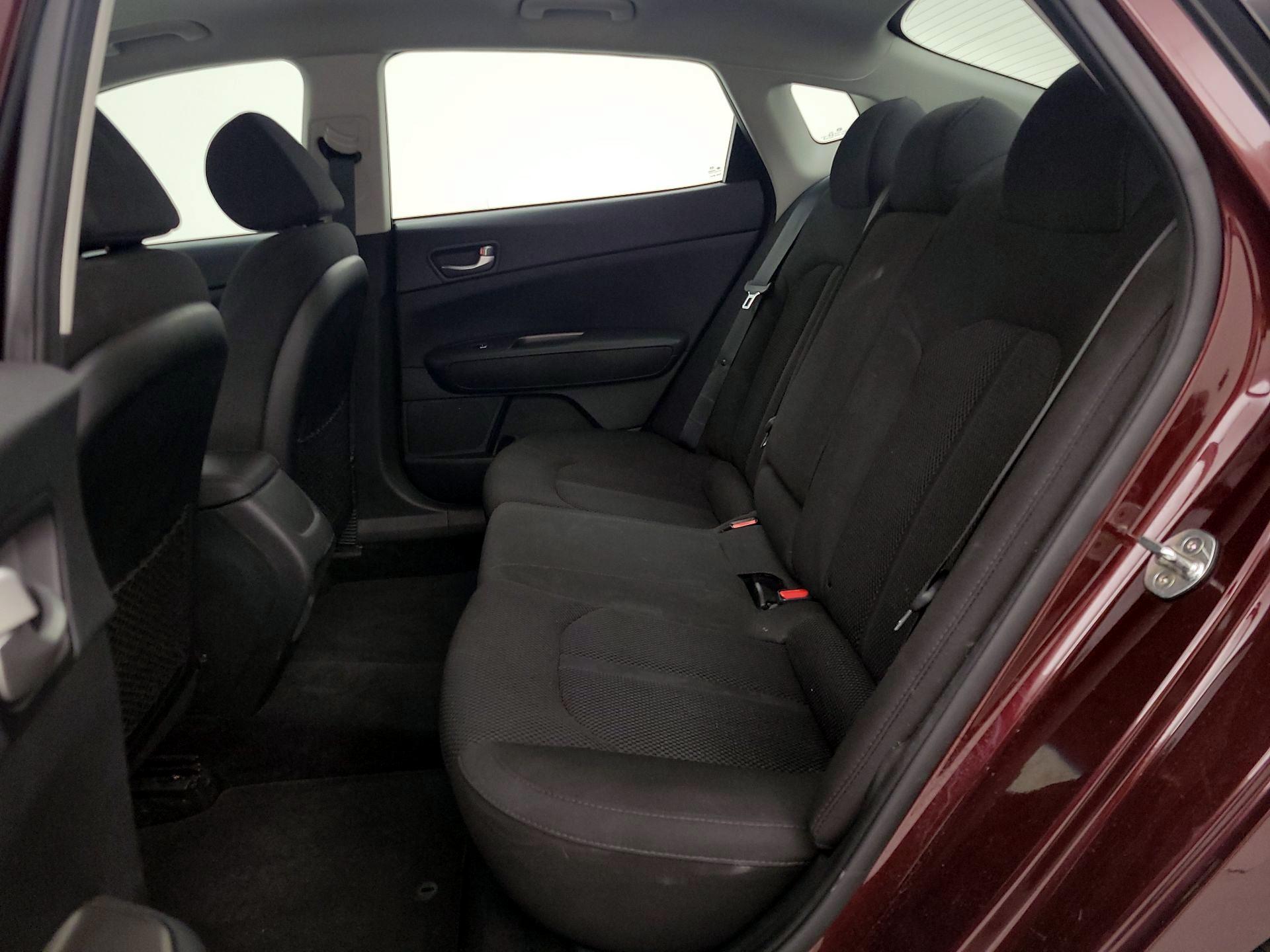 Thumbnail: 2019 Kia Optima - 19