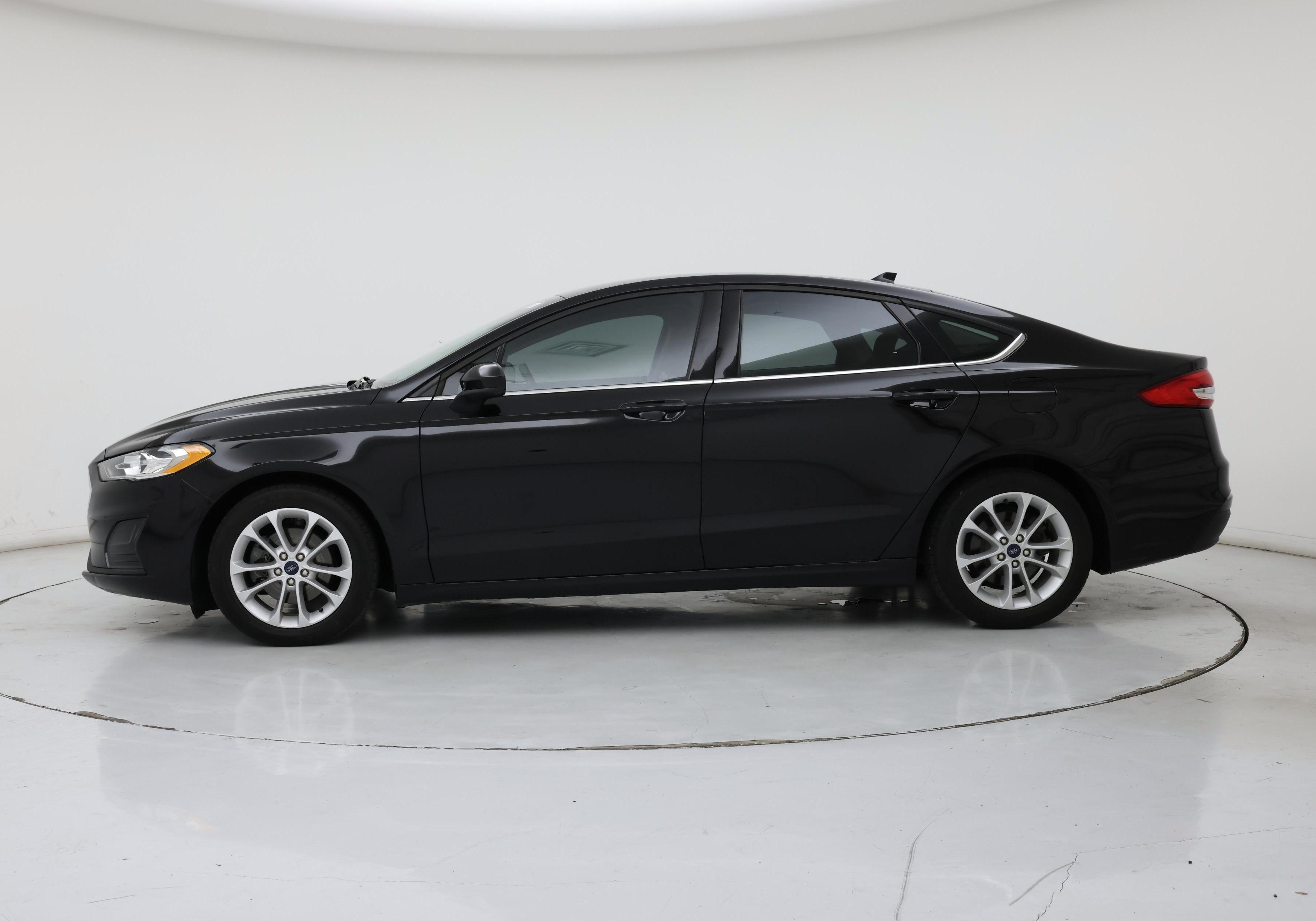 Thumbnail: 2020 Ford Fusion - 3