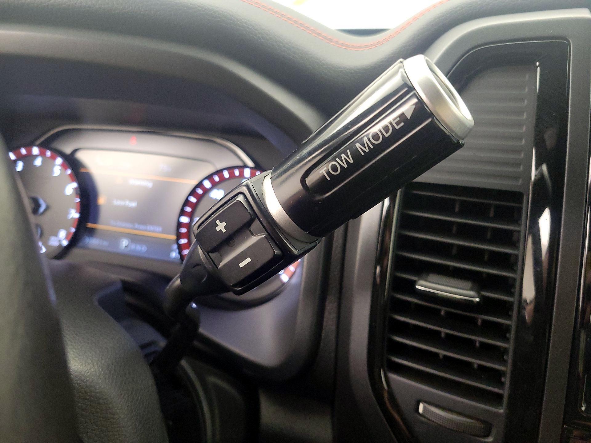 Thumbnail: 2024 Nissan Titan - 18