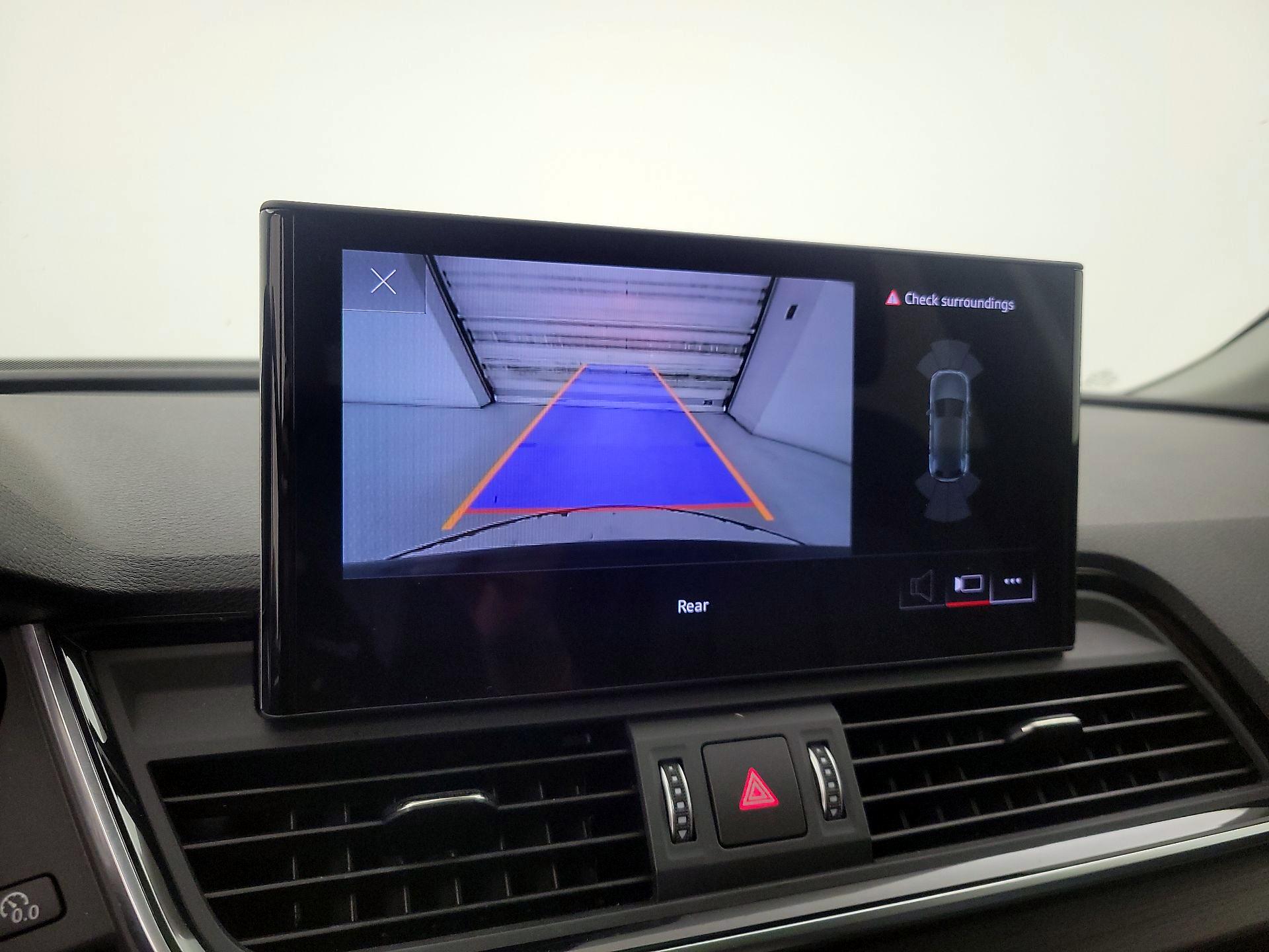 Thumbnail: 2021 Audi Q5 - 14