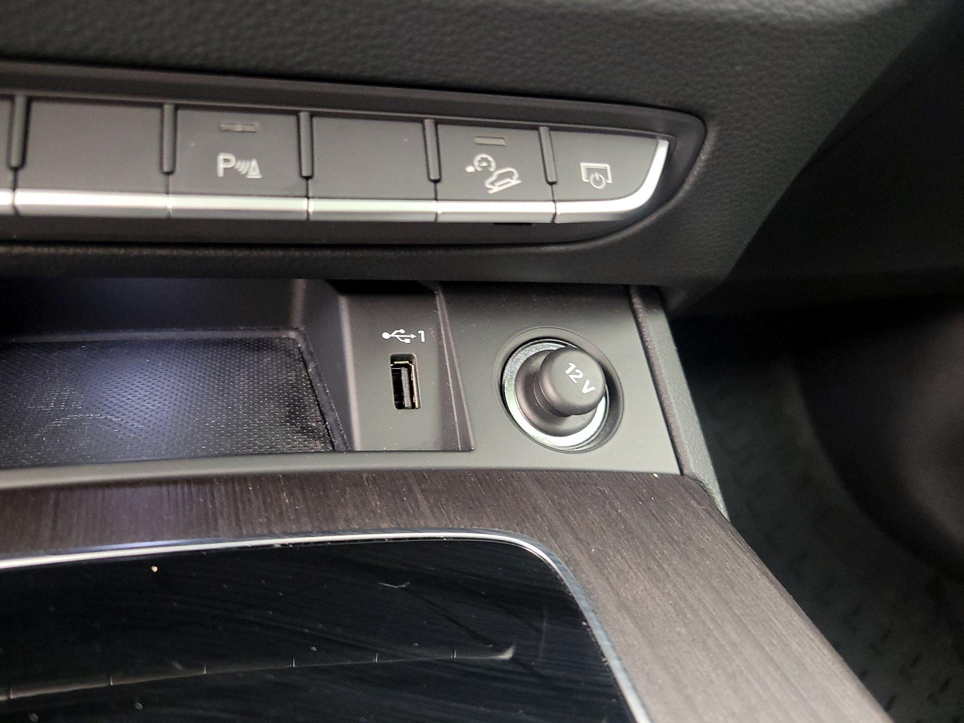 Thumbnail: 2021 Audi Q5 - 18