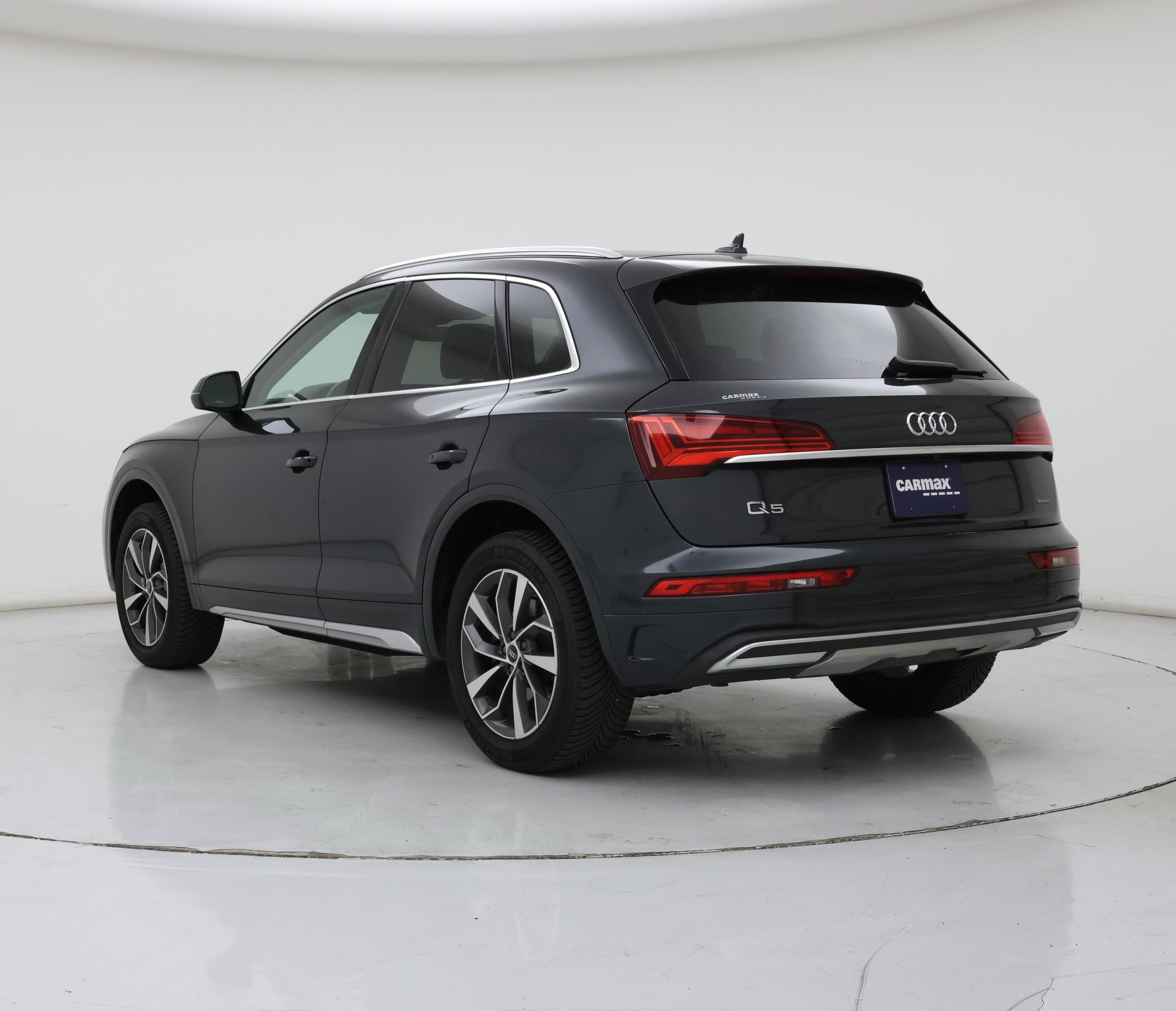 Thumbnail: 2021 Audi Q5 - 2