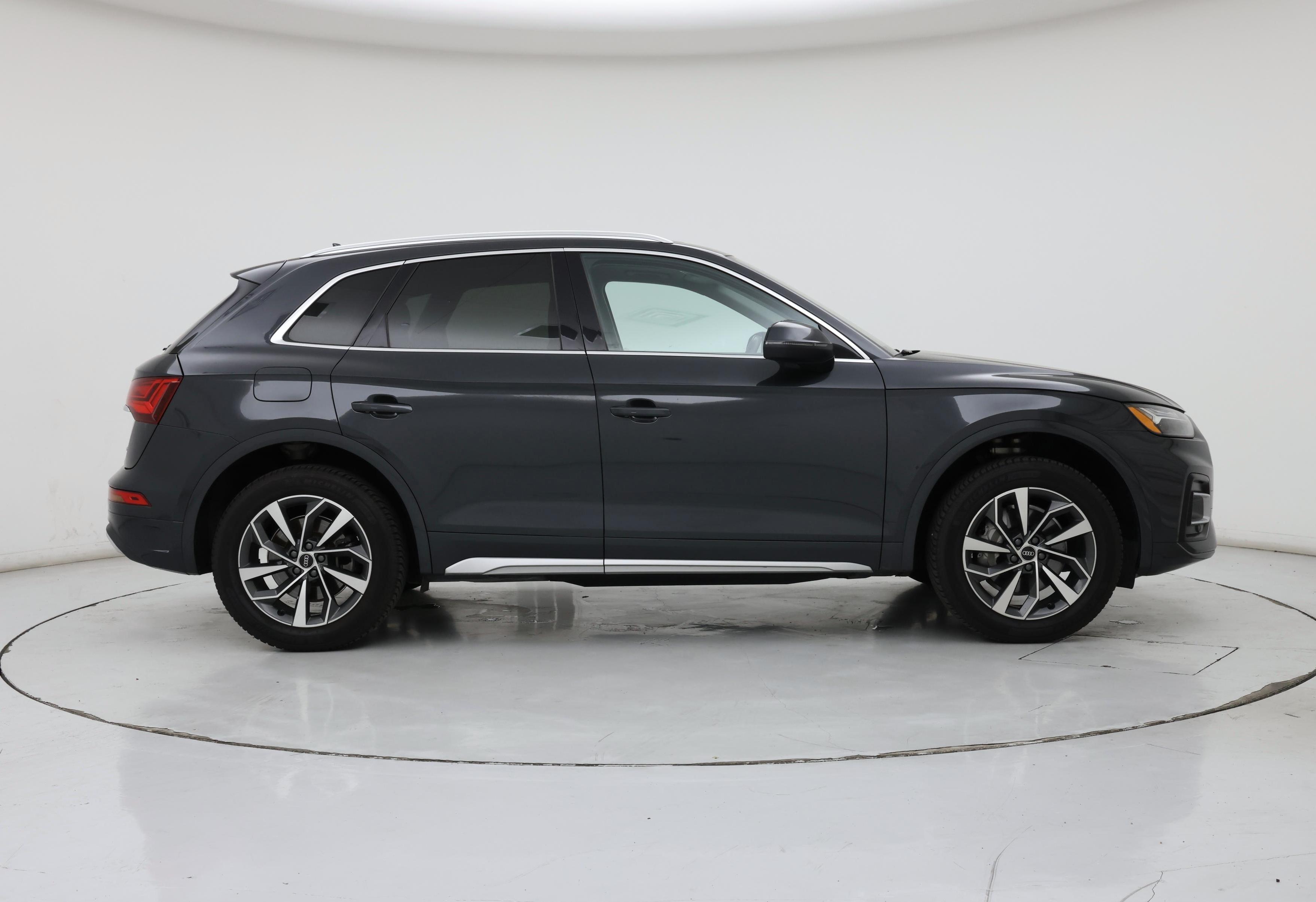 Thumbnail: 2021 Audi Q5 - 7