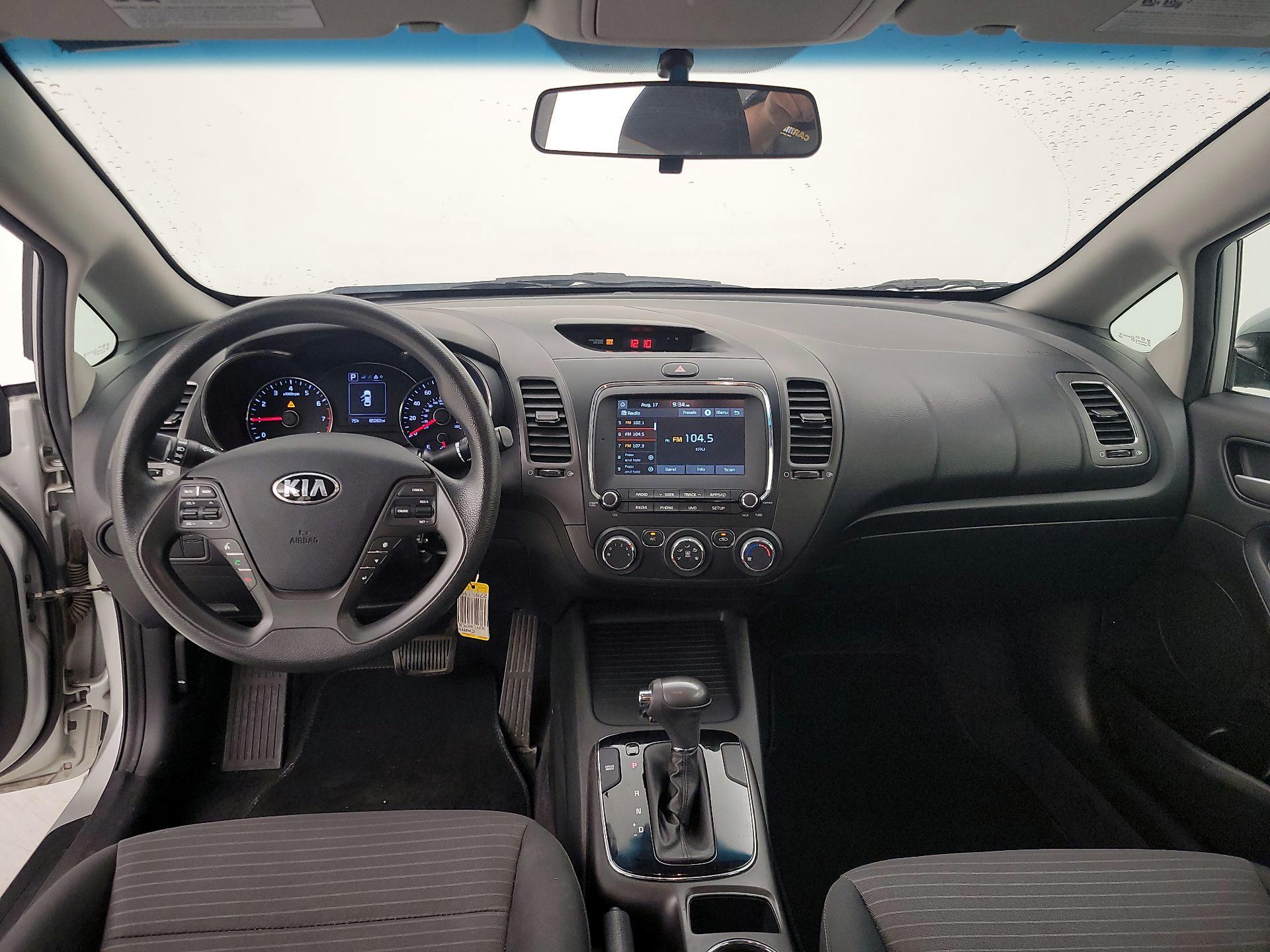 Thumbnail: 2018 Kia Forte - 9