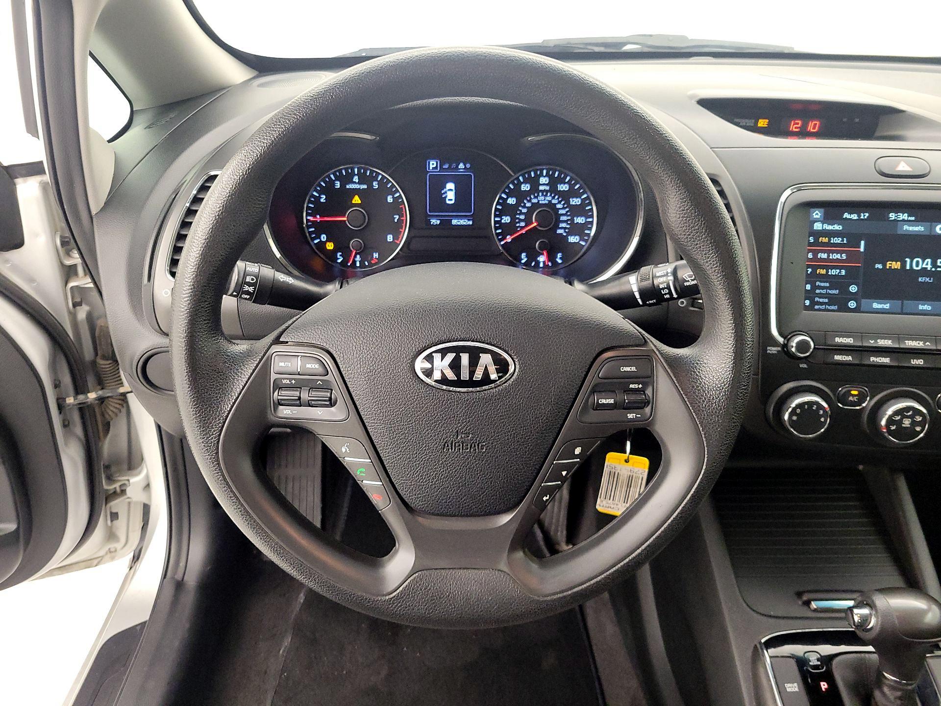 Thumbnail: 2018 Kia Forte - 10