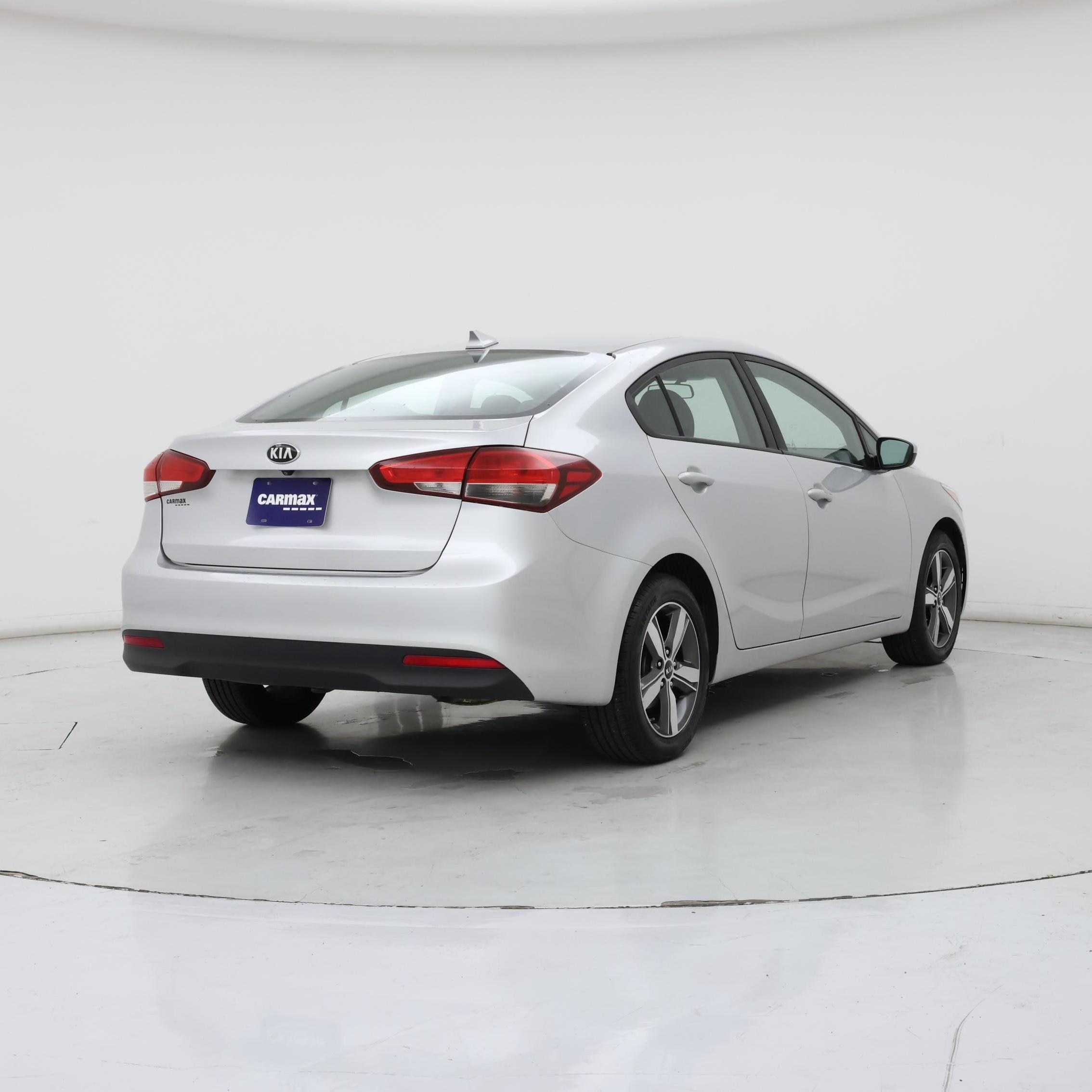 Thumbnail: 2018 Kia Forte - 8