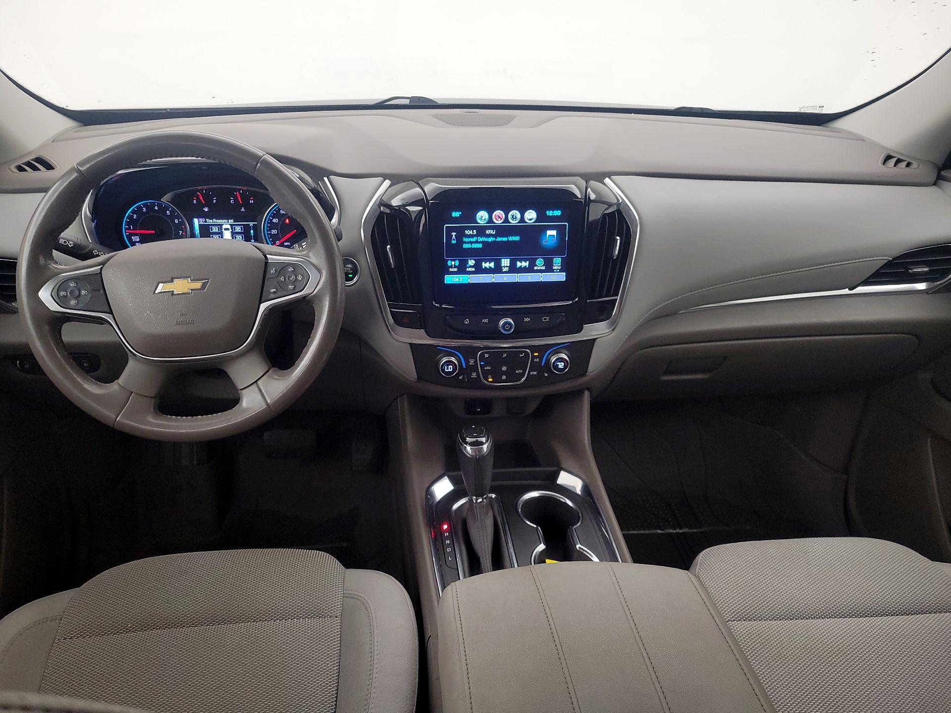 Thumbnail: 2018 Chevrolet Traverse - 9