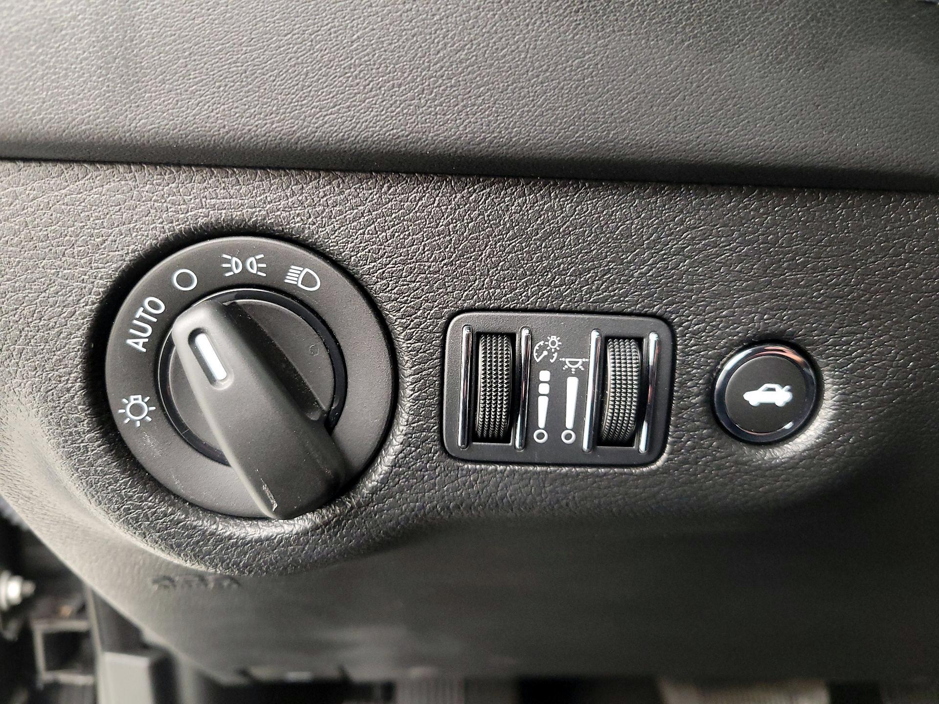 Thumbnail: 2022 Dodge Charger - 13