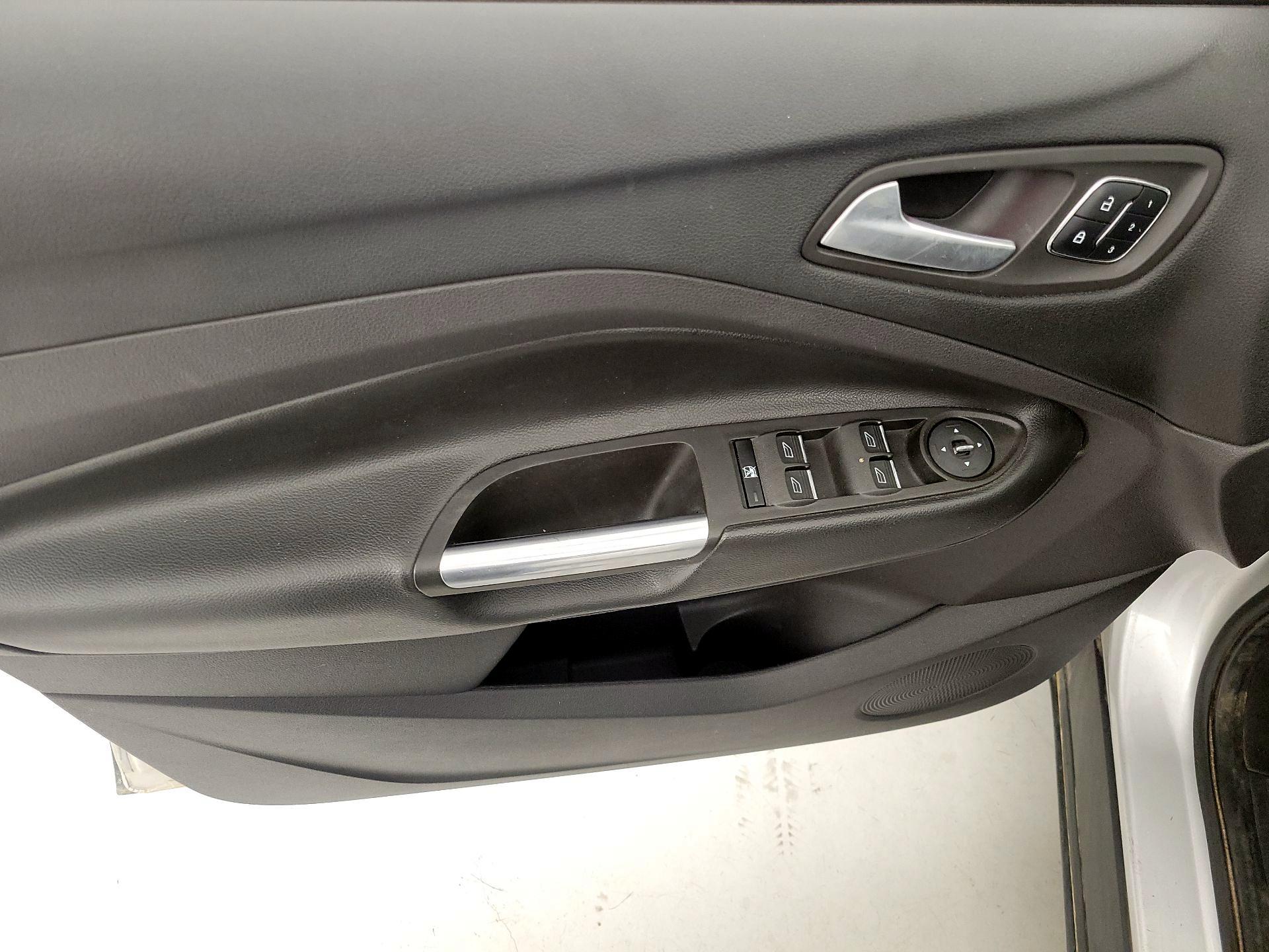 Thumbnail: 2014 Ford Escape - 12
