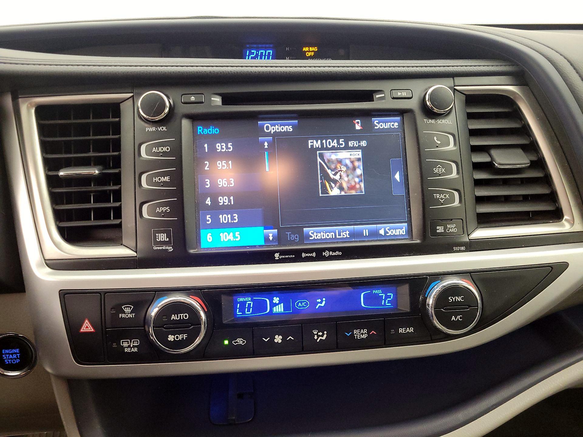 Thumbnail: 2017 Toyota Highlander - 15