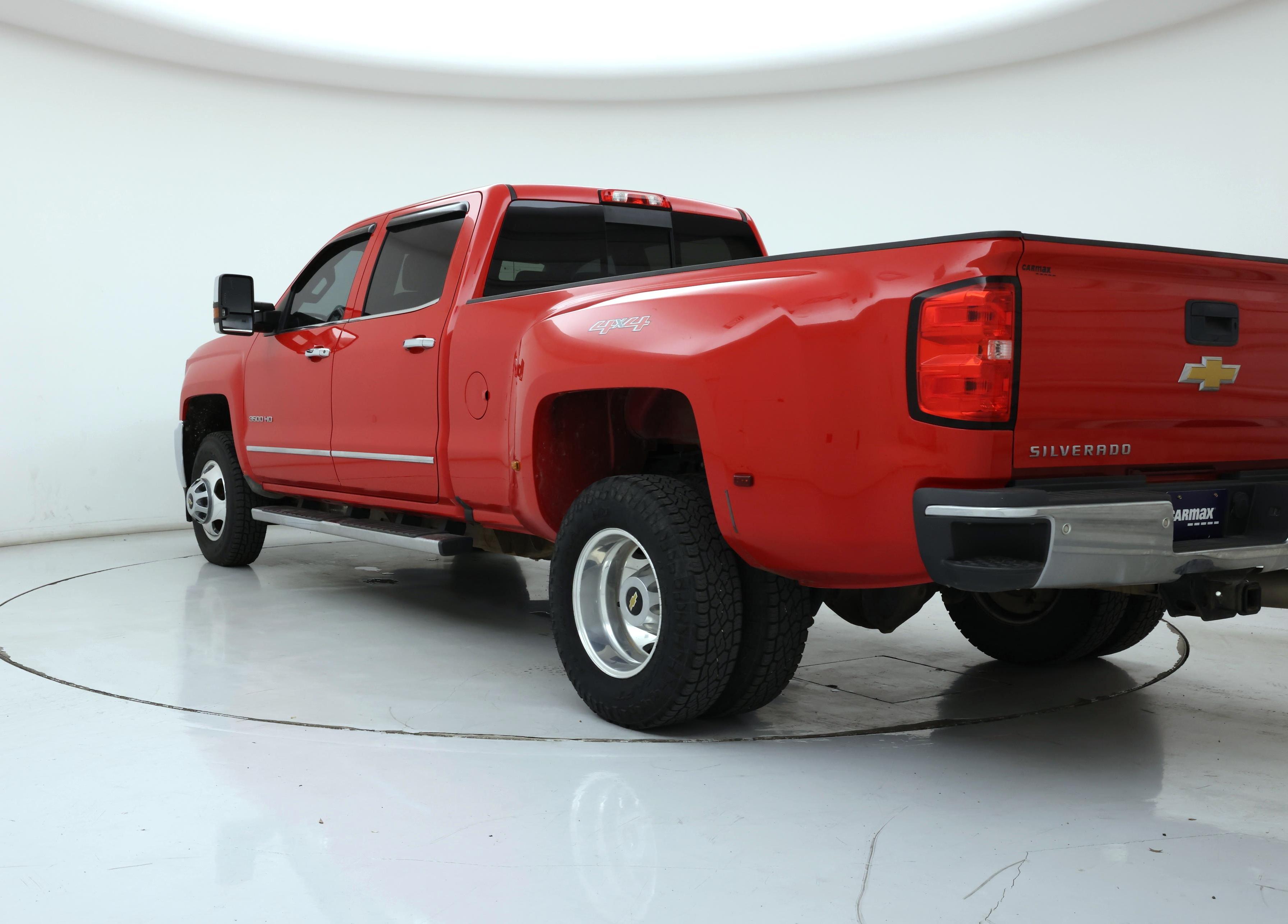 Thumbnail: 2017 Chevrolet Silverado 3500 - 2