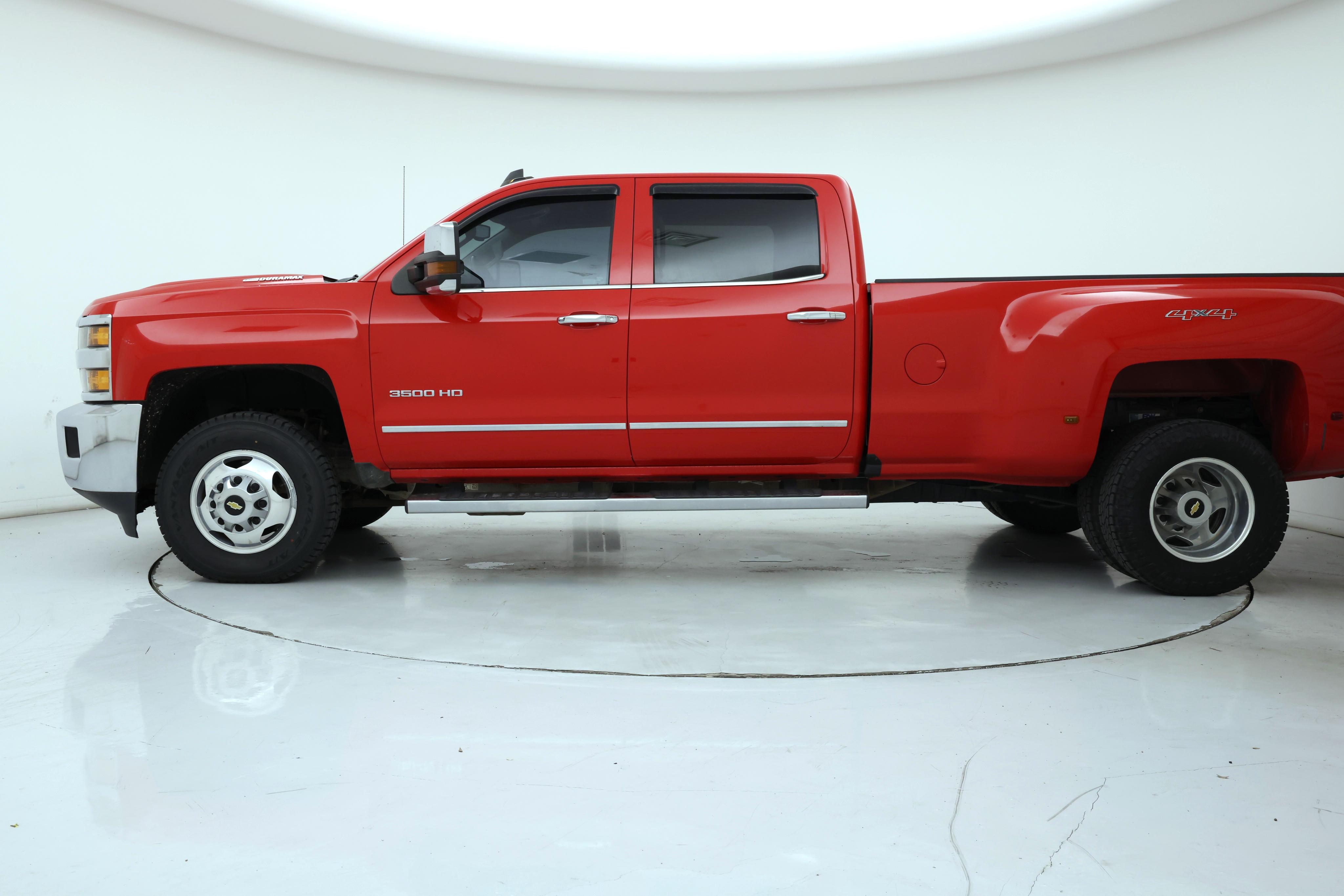 Thumbnail: 2017 Chevrolet Silverado 3500 - 3
