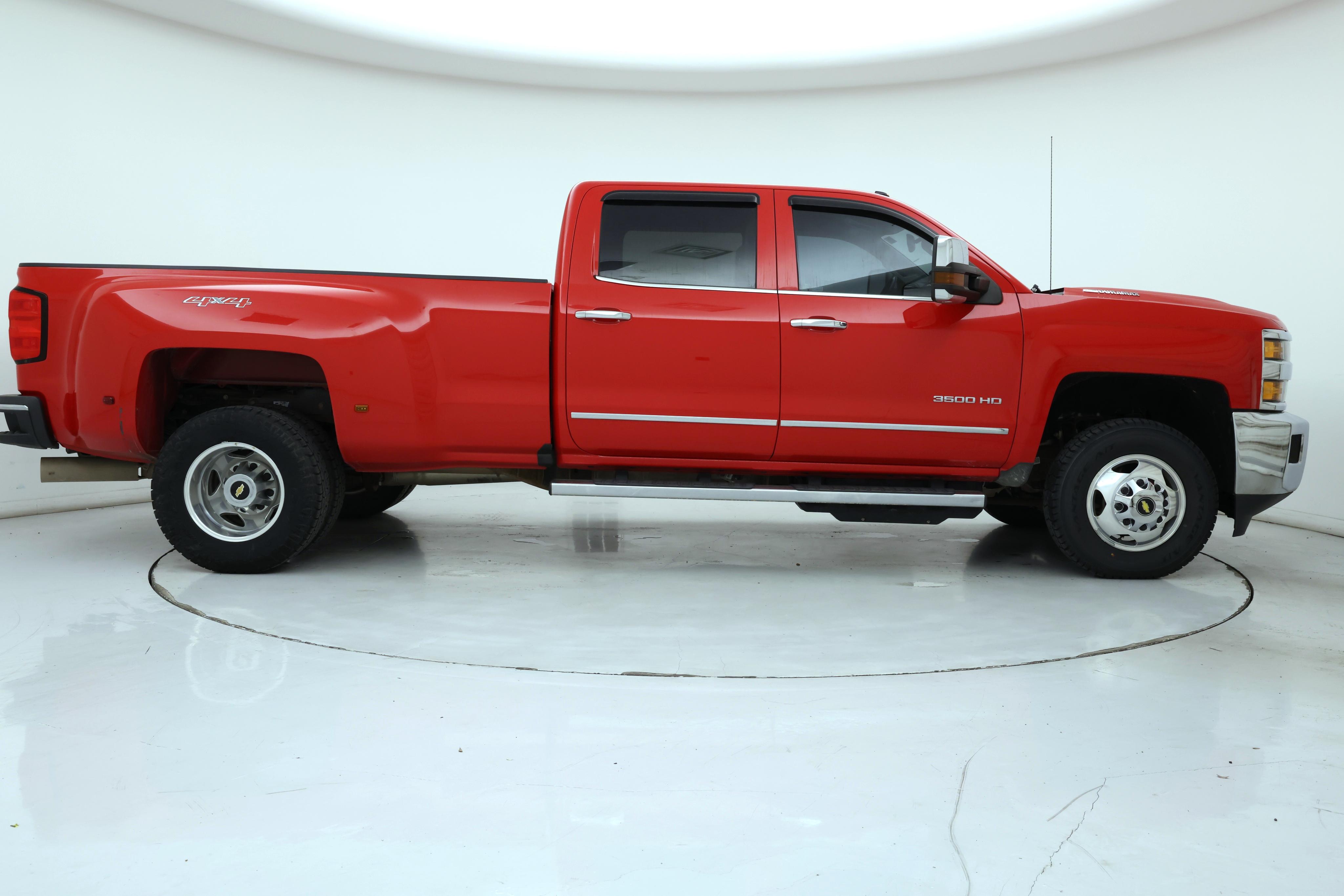 Thumbnail: 2017 Chevrolet Silverado 3500 - 7