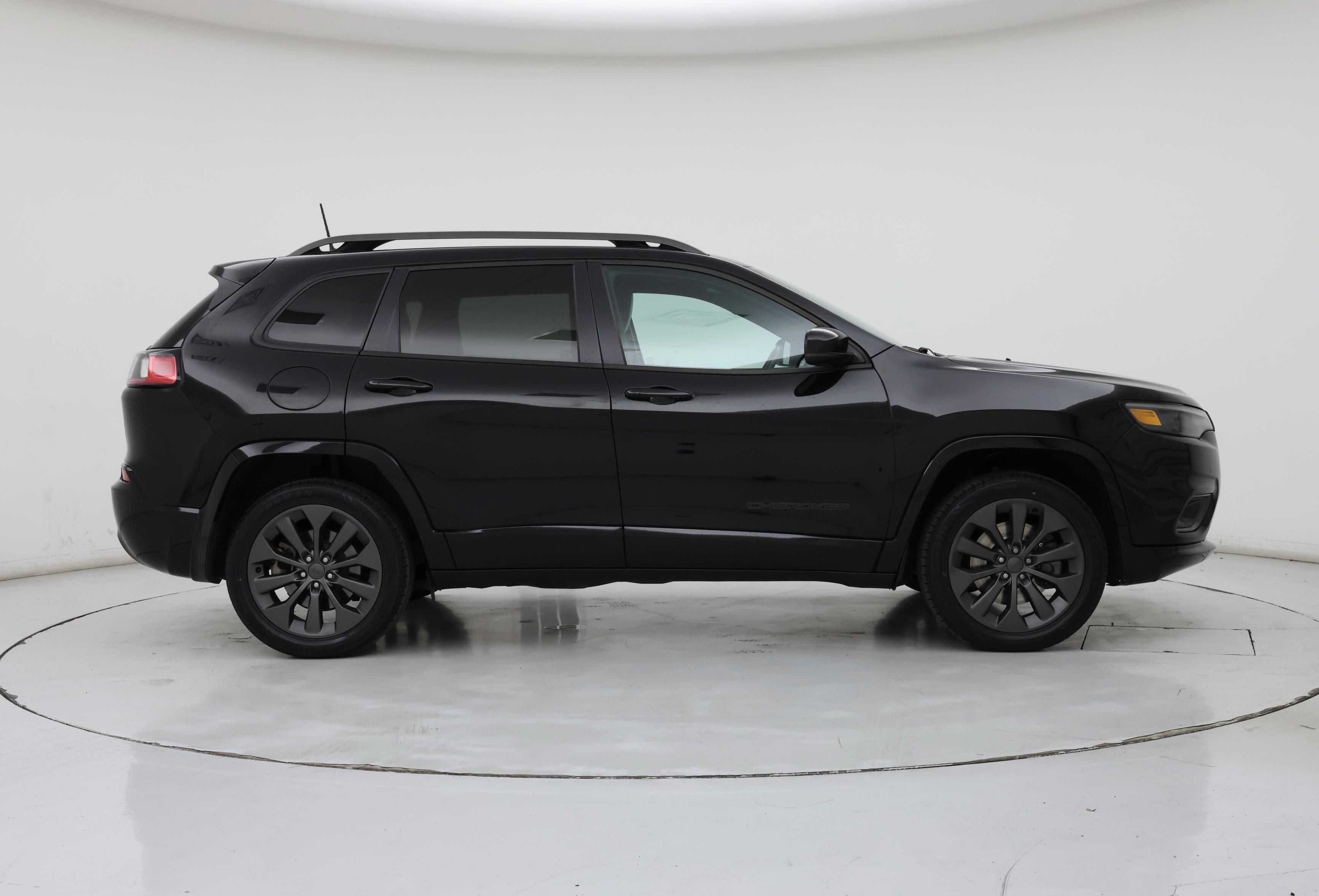 Thumbnail: 2020 Jeep Cherokee - 7