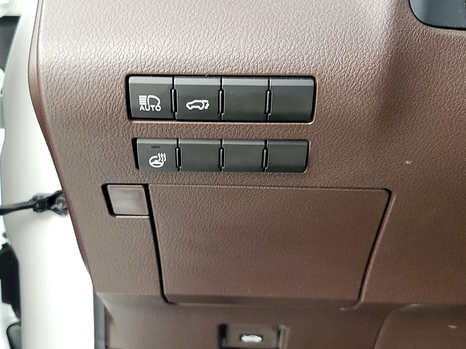 Thumbnail: 2017 Lexus RX - 13