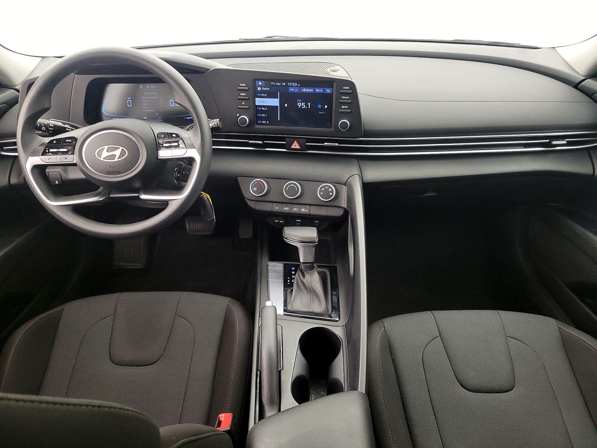 Thumbnail: 2025 Hyundai Elantra - 9