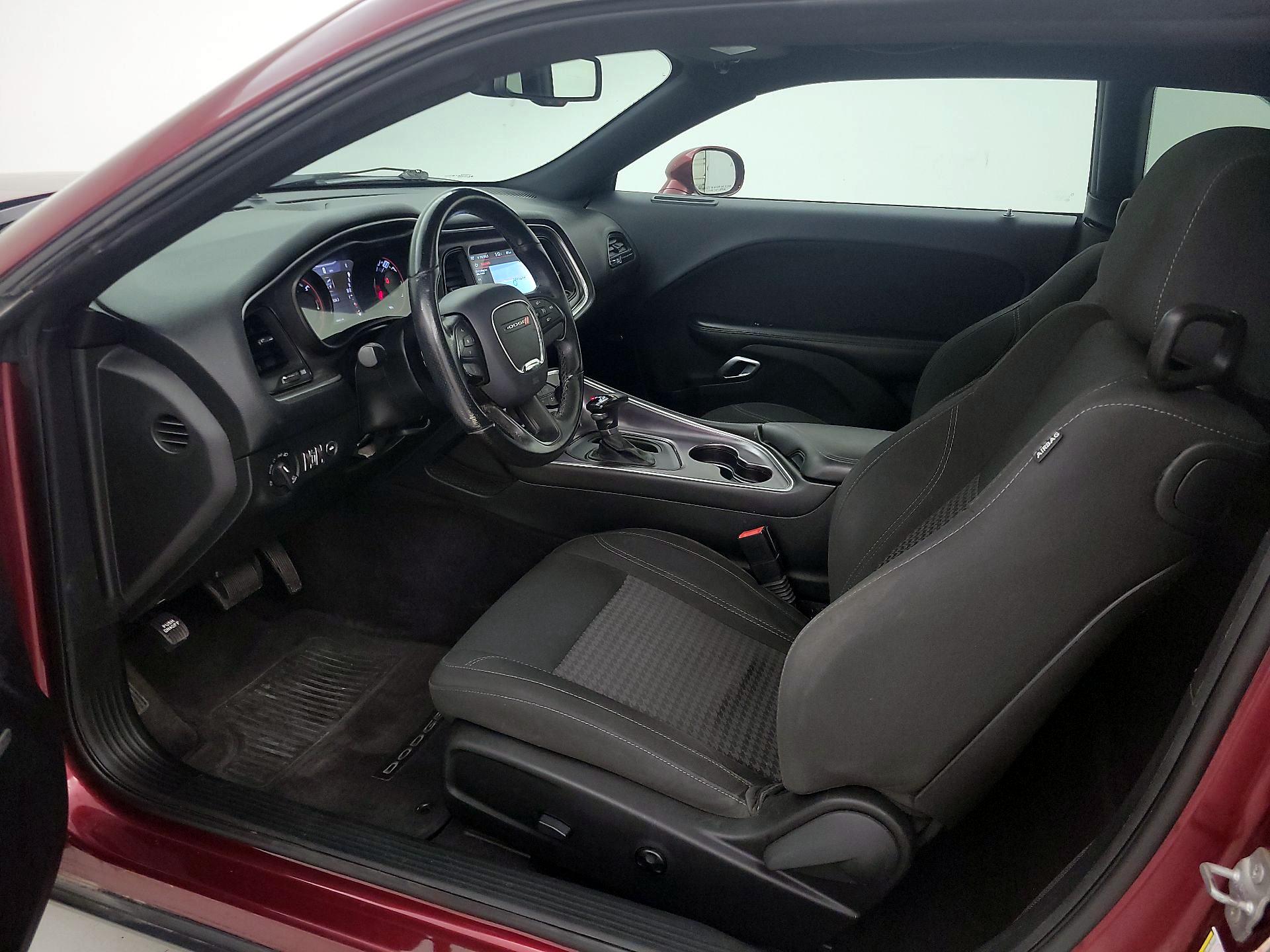 Thumbnail: 2017 Dodge Challenger - 11