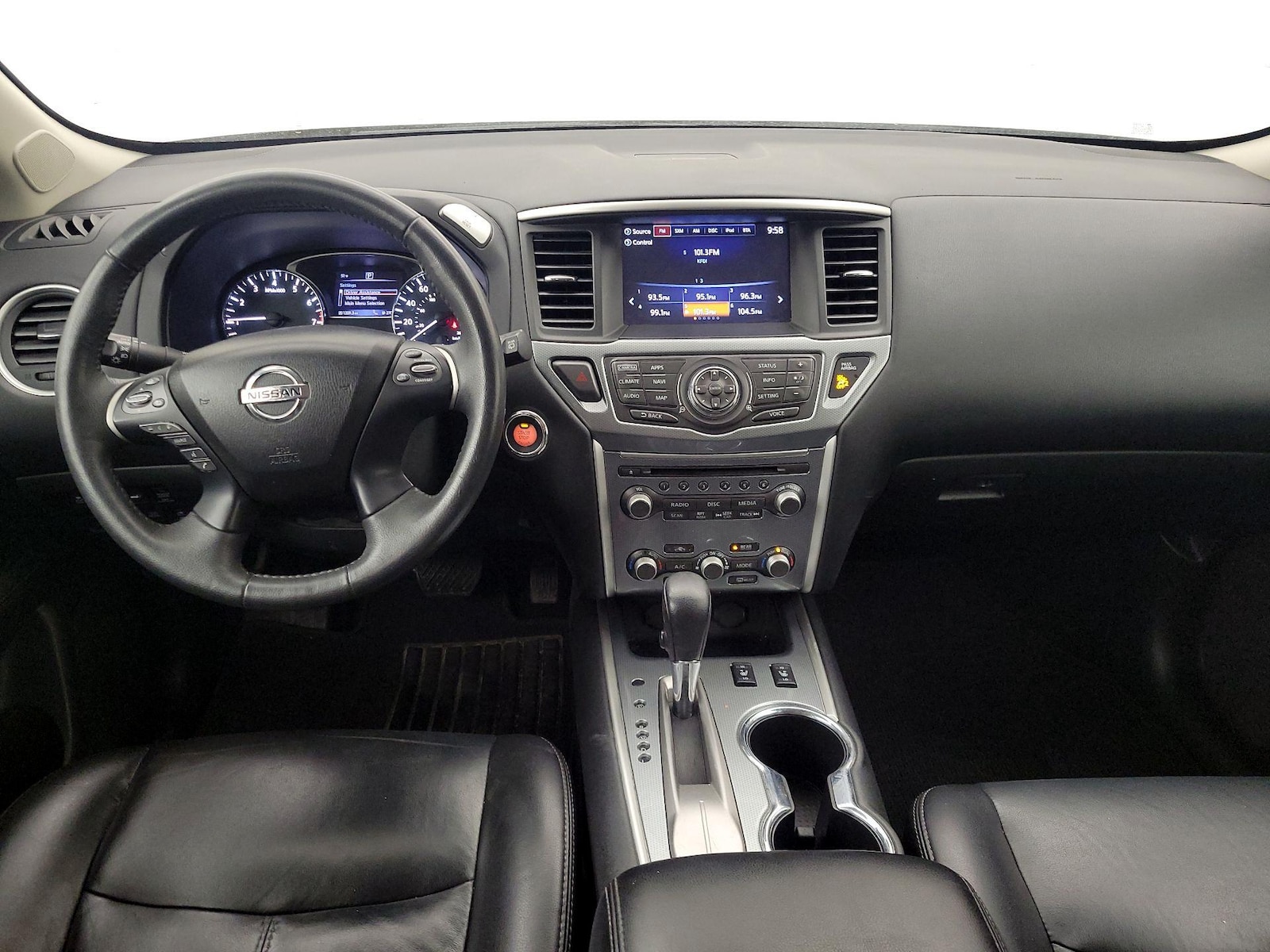 2017 Nissan Pathfinder SL - Photo 10
