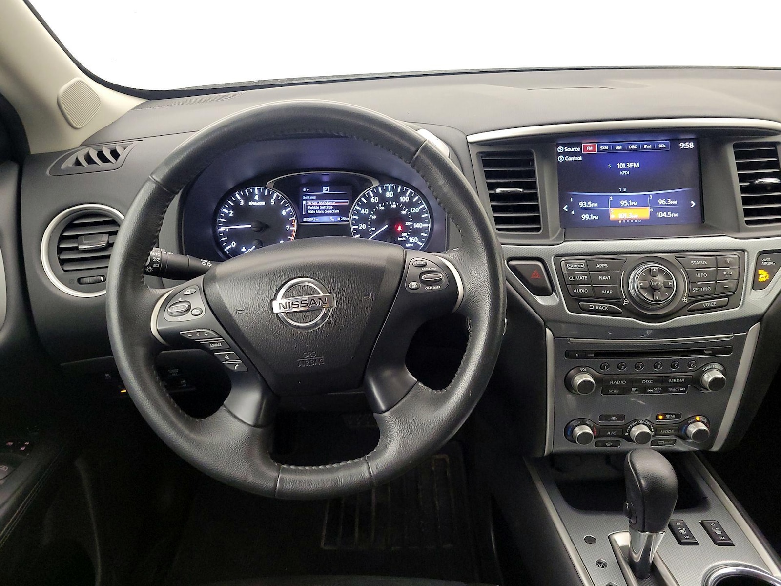 2017 Nissan Pathfinder SL - Photo 11