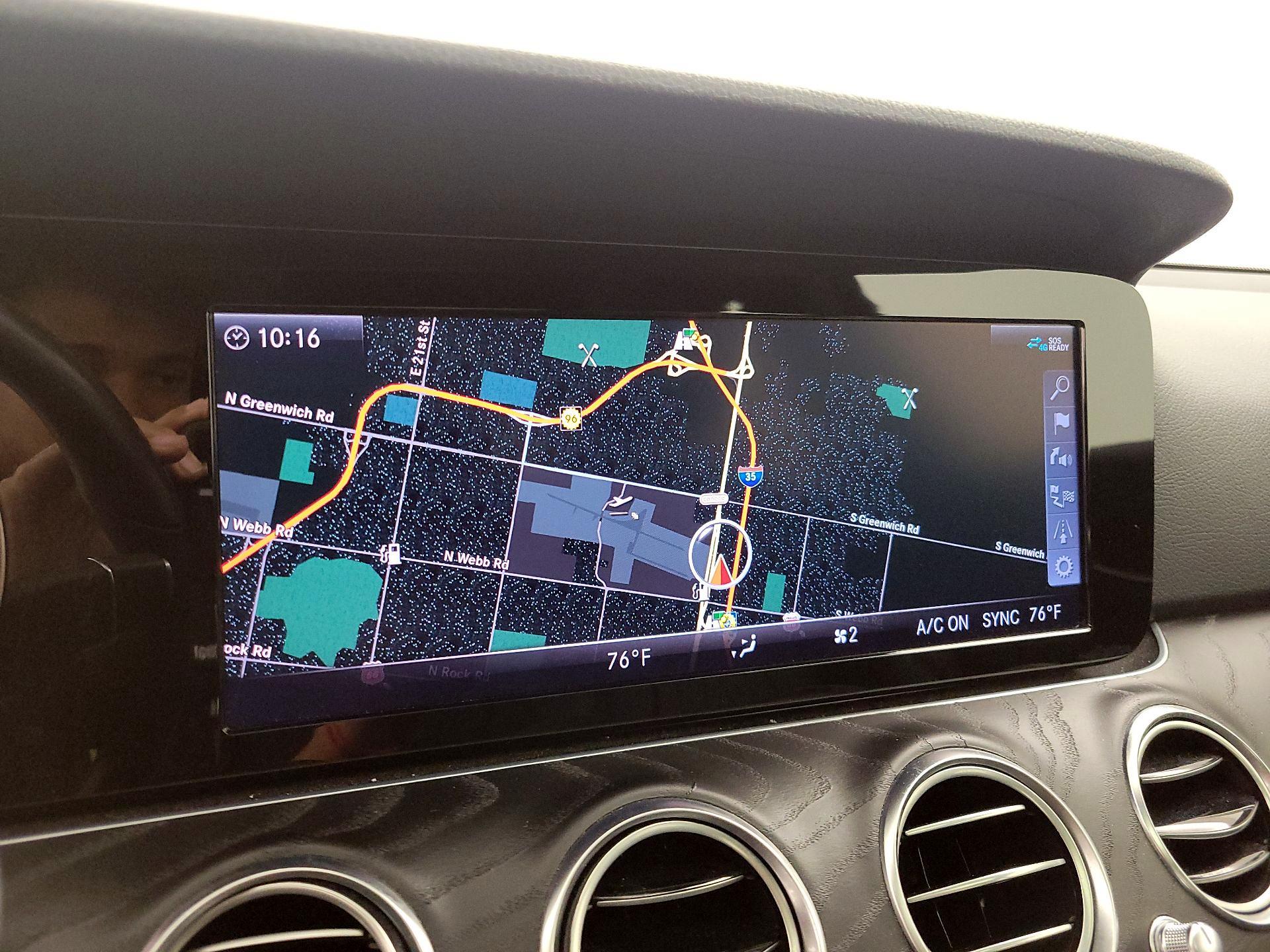 Thumbnail: 2019 Mercedes-Benz E-Class - 14