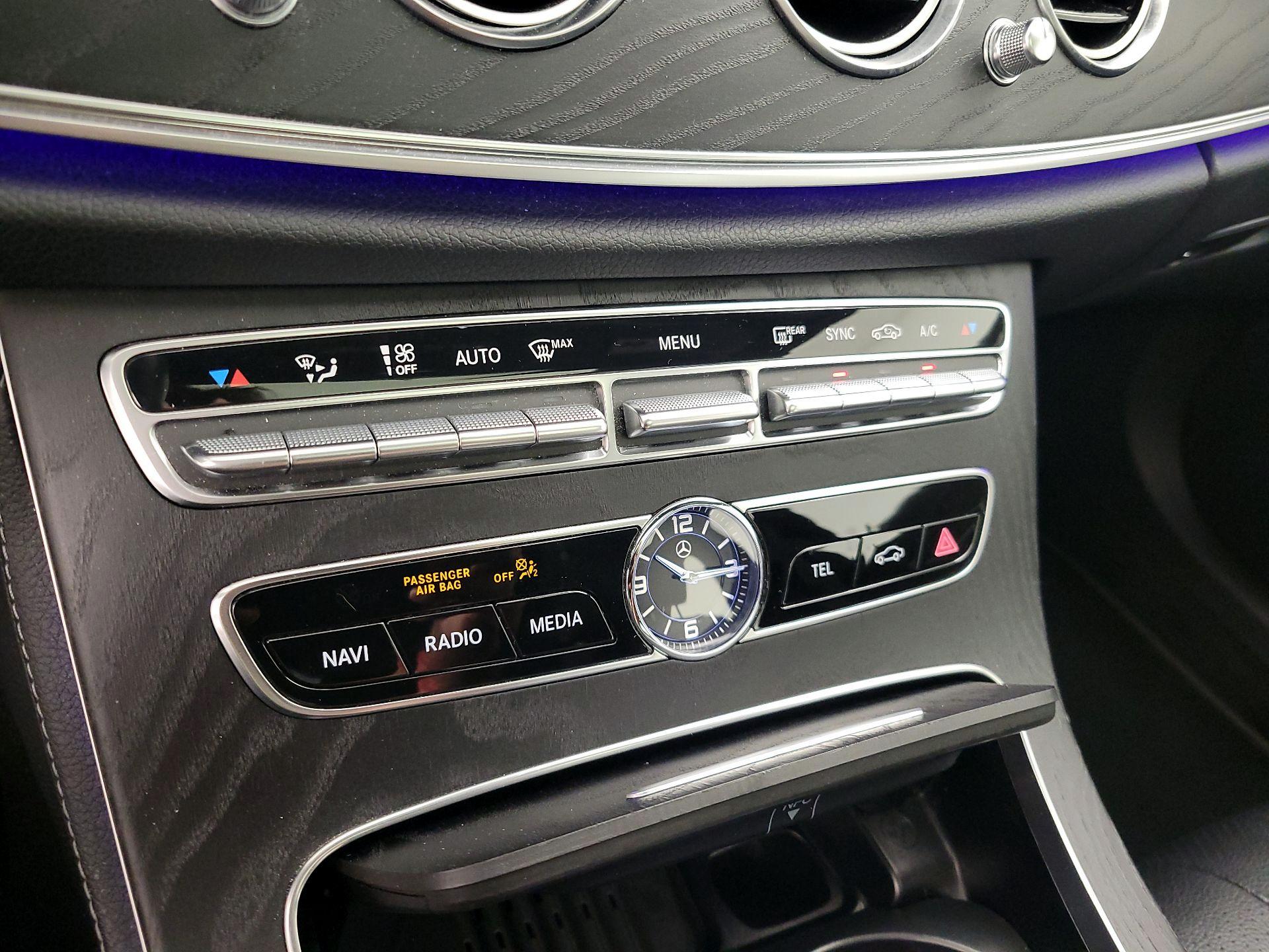 Thumbnail: 2019 Mercedes-Benz E-Class - 17