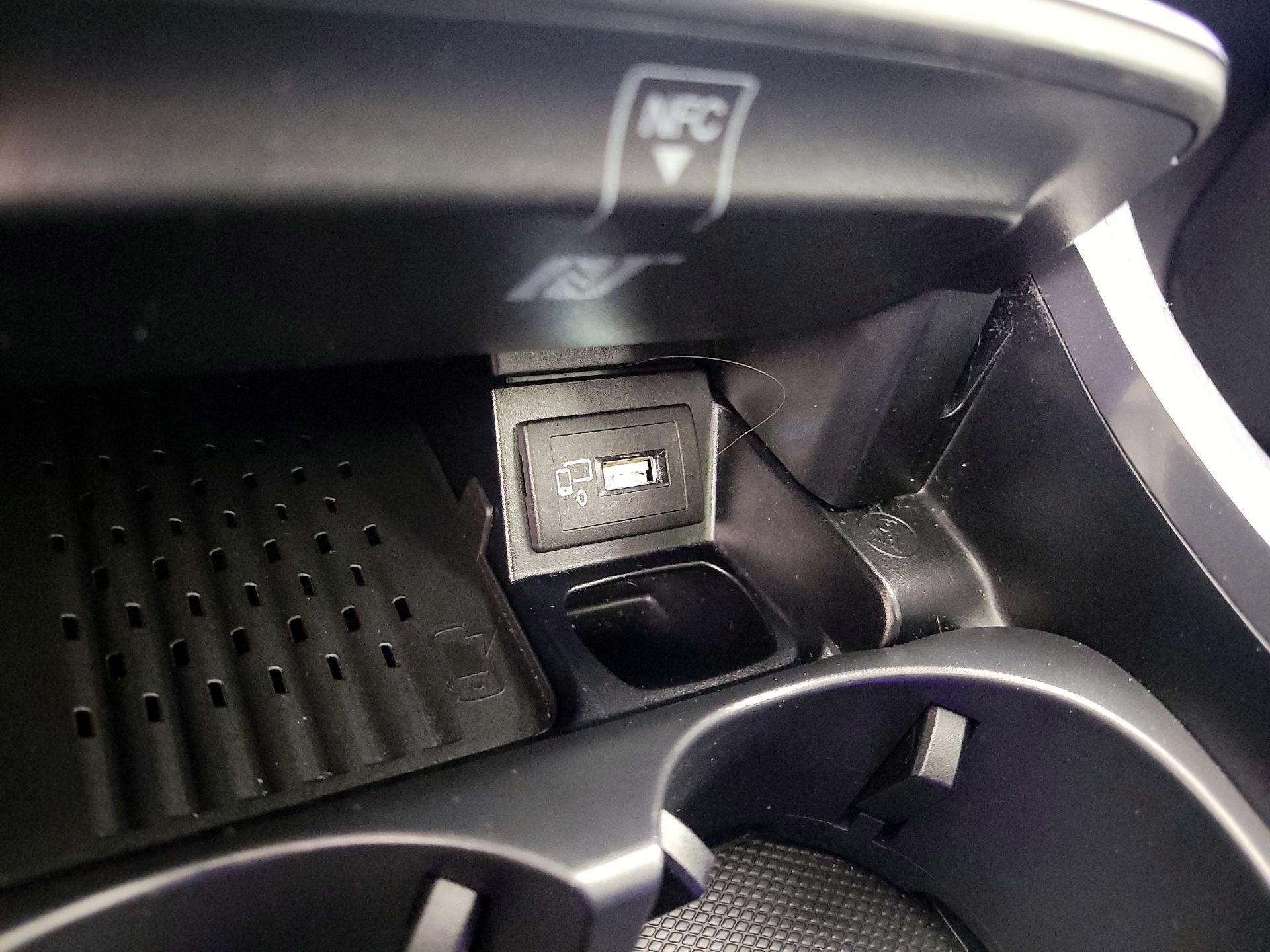 Thumbnail: 2019 Mercedes-Benz E-Class - 19