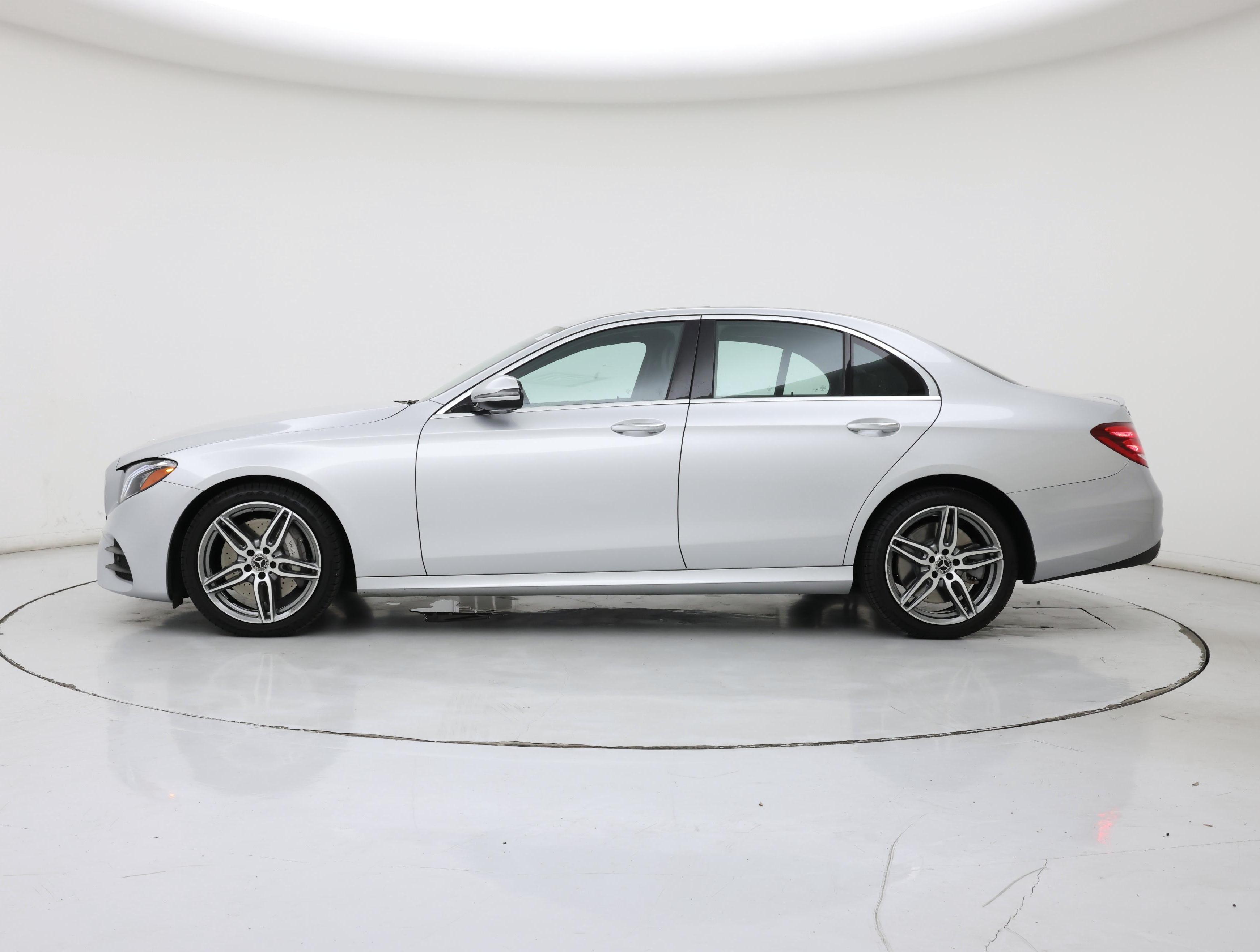 Thumbnail: 2019 Mercedes-Benz E-Class - 3