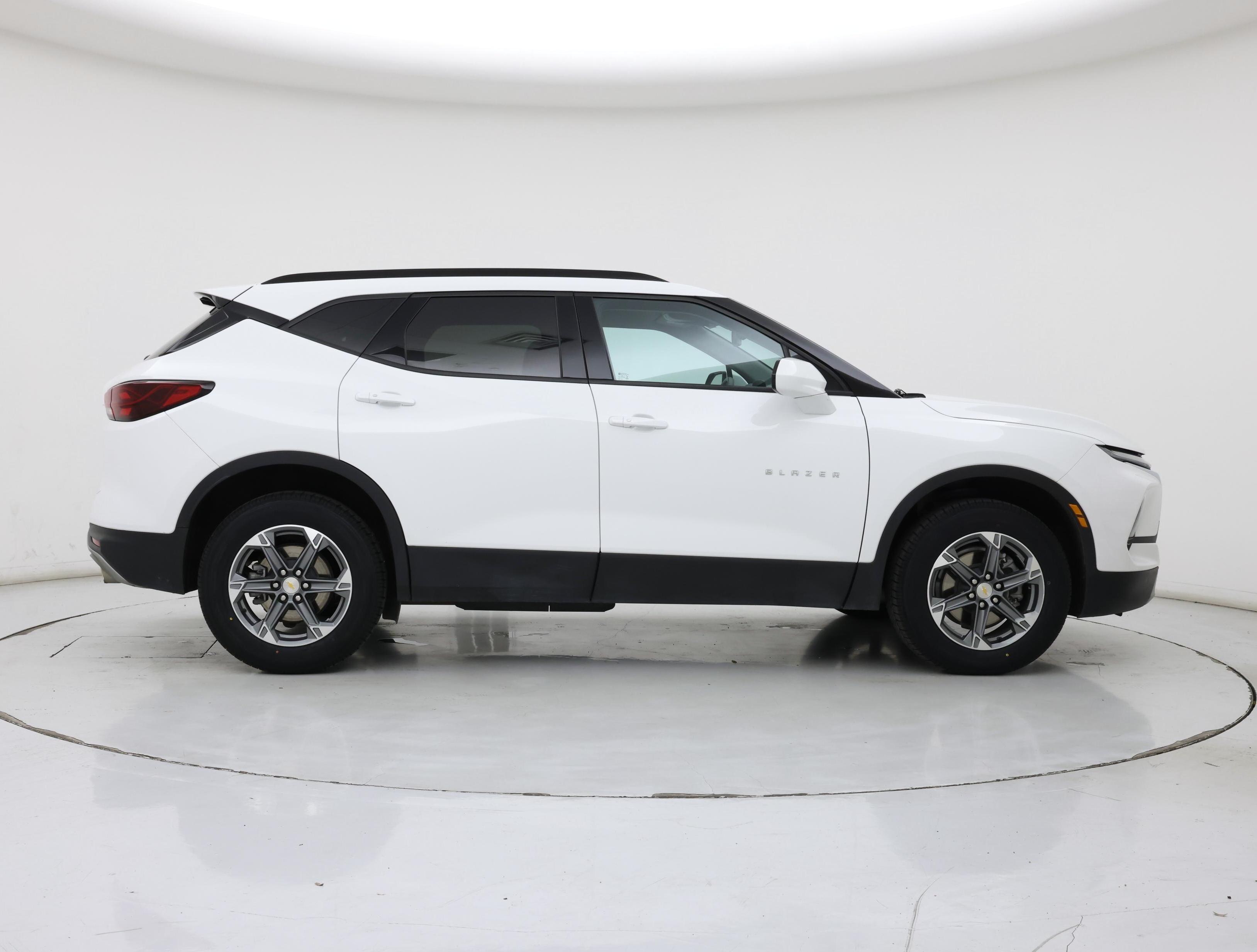 Thumbnail: 2023 Chevrolet Blazer - 7