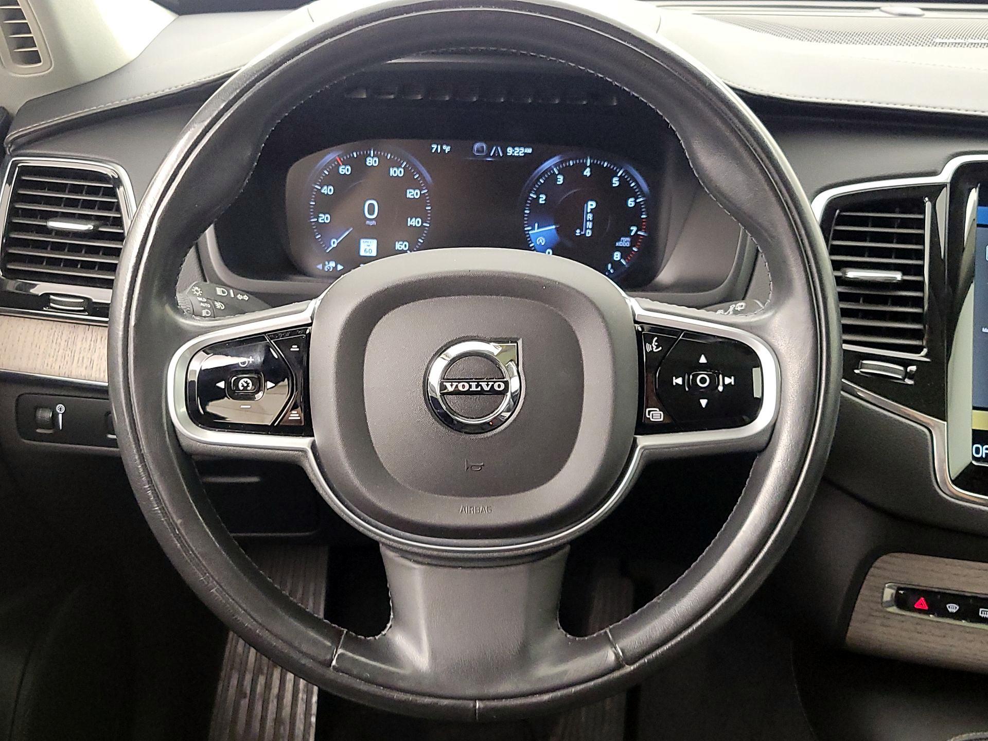 Thumbnail: 2021 Volvo XC90 - 10