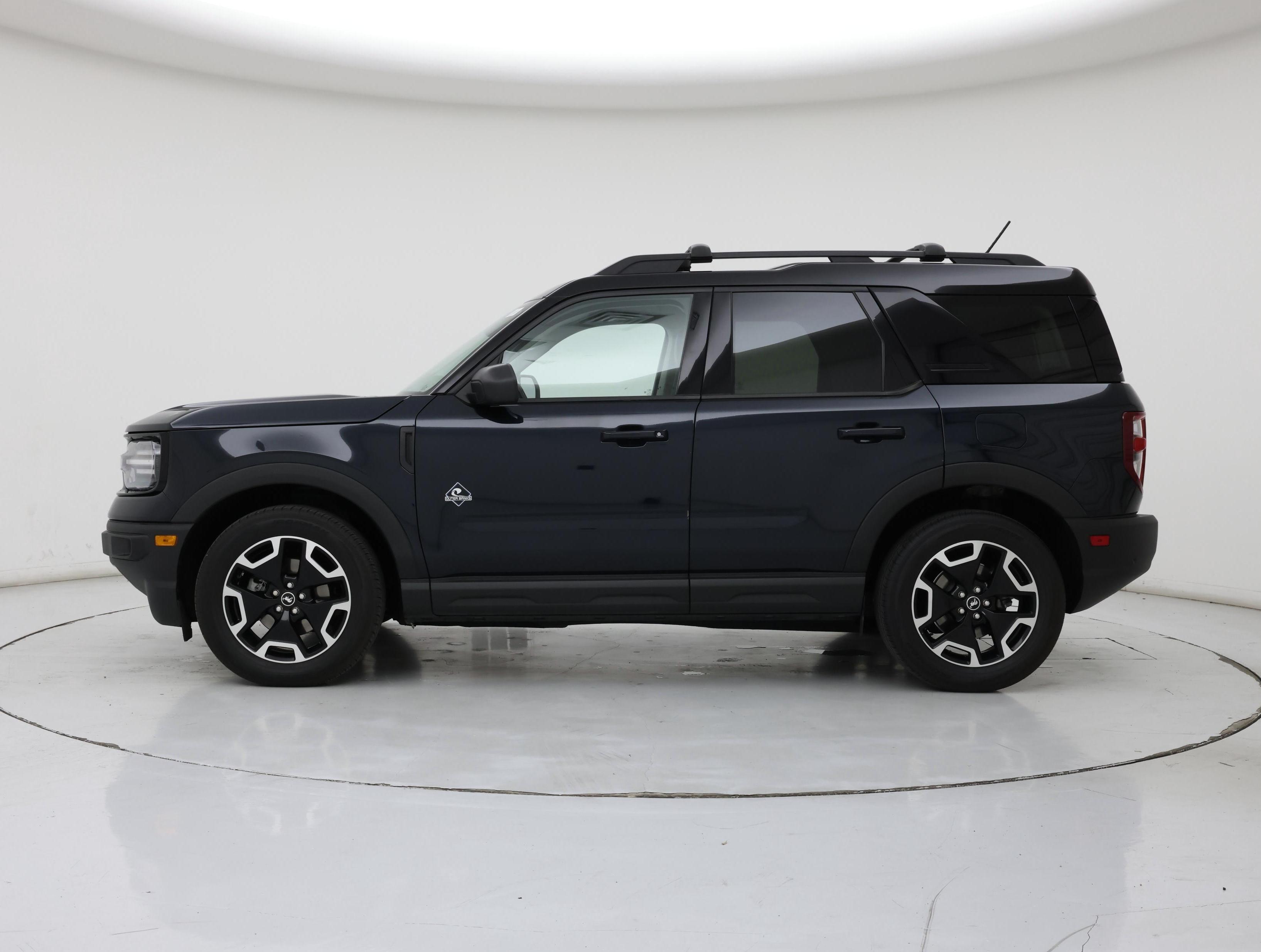 Thumbnail: 2021 Ford Bronco Sport - 3