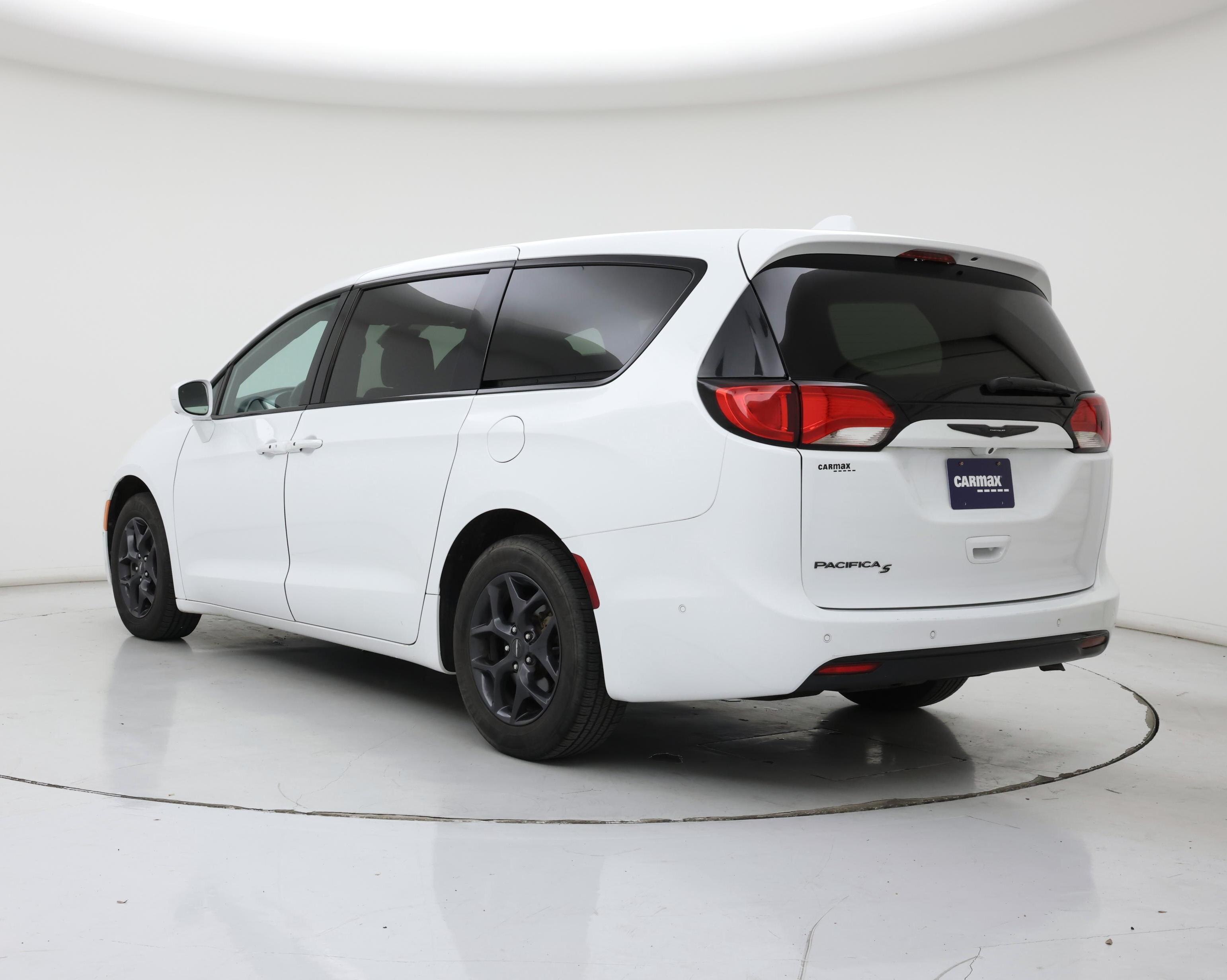 Thumbnail: 2020 Chrysler Pacifica - 2