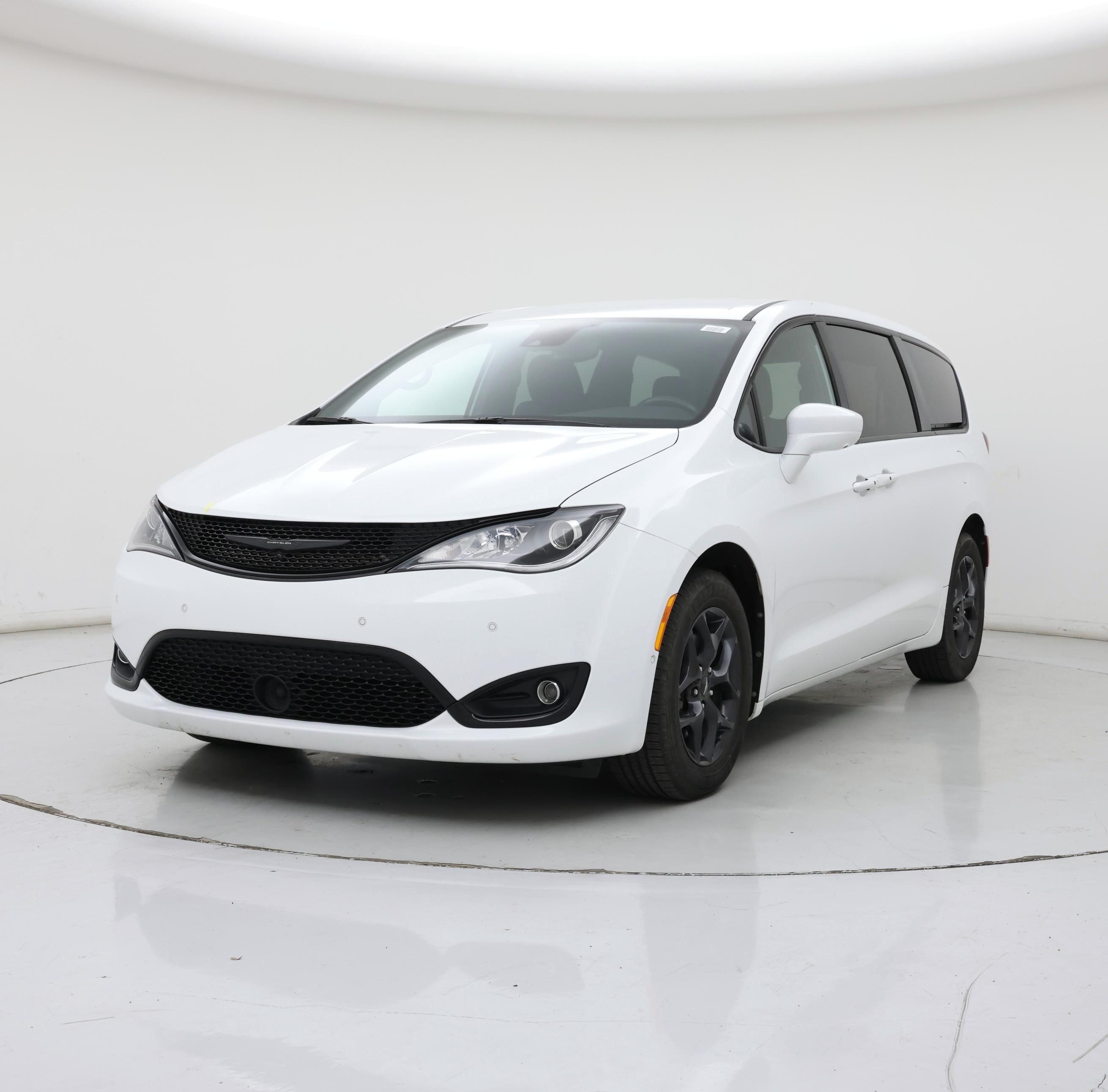 Thumbnail: 2020 Chrysler Pacifica - 4