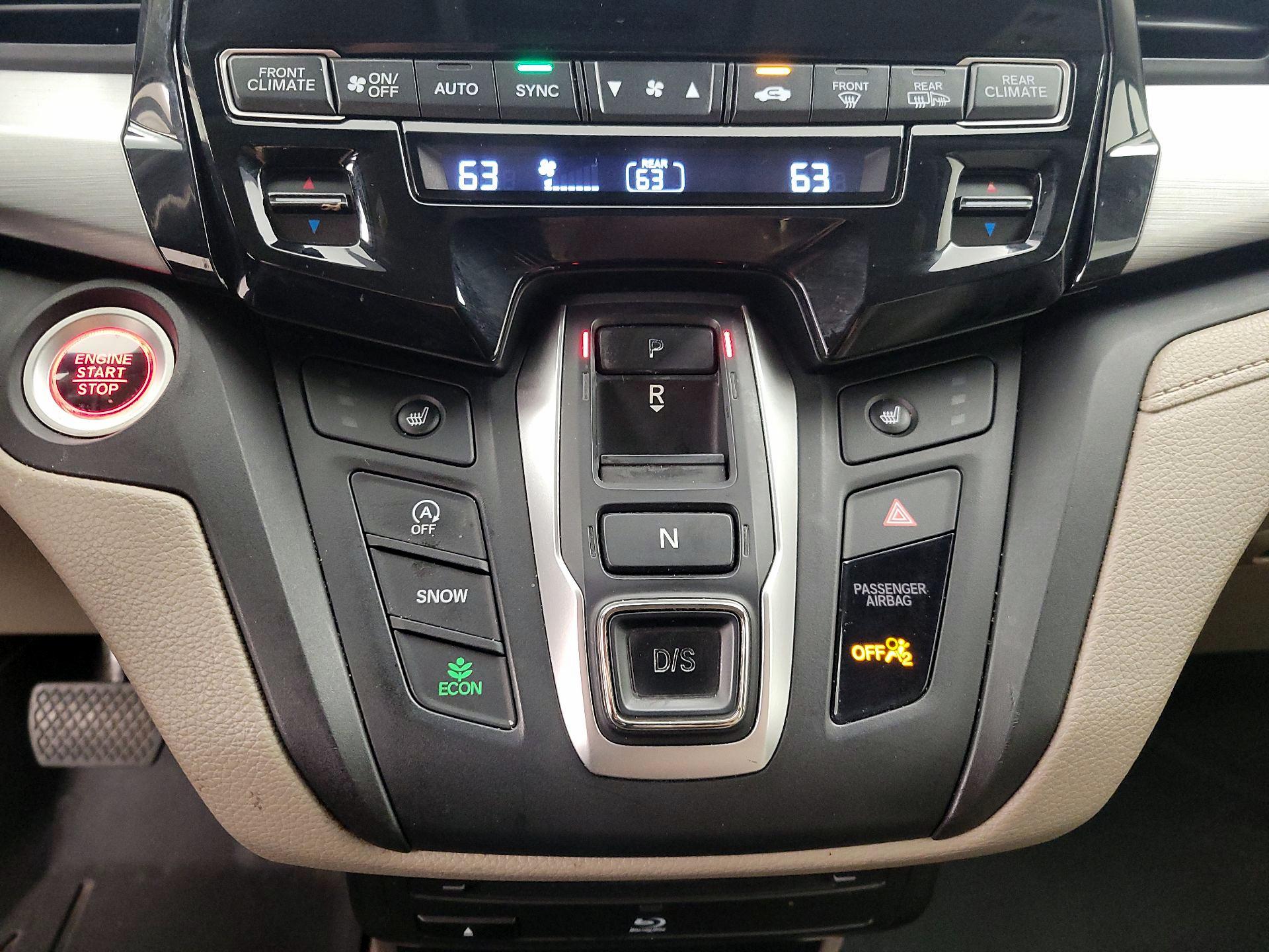 Thumbnail: 2019 Honda Odyssey - 18